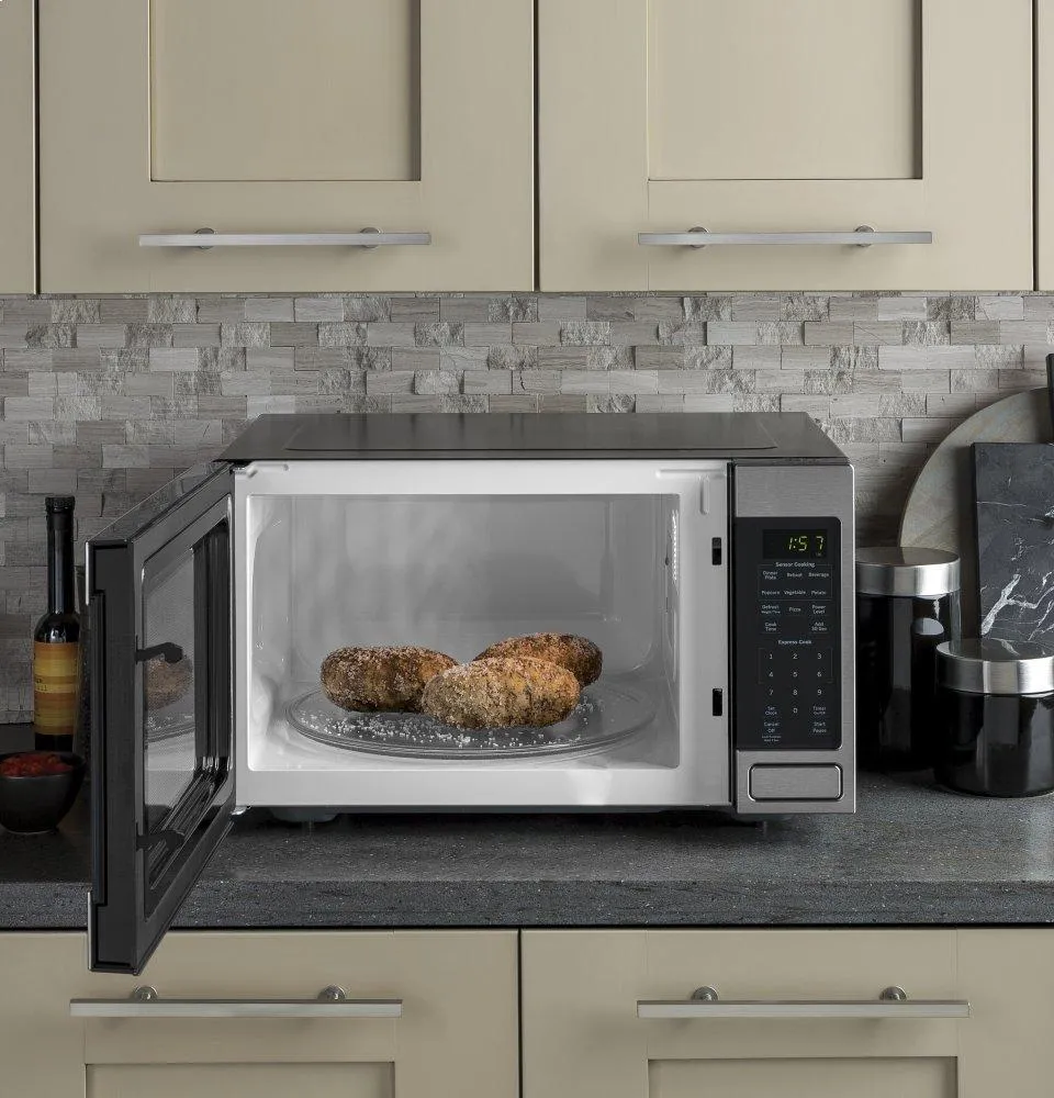 Ge Appliances JES1657SMSS Ge? 1.6 Cu. Ft. Countertop Microwave Oven