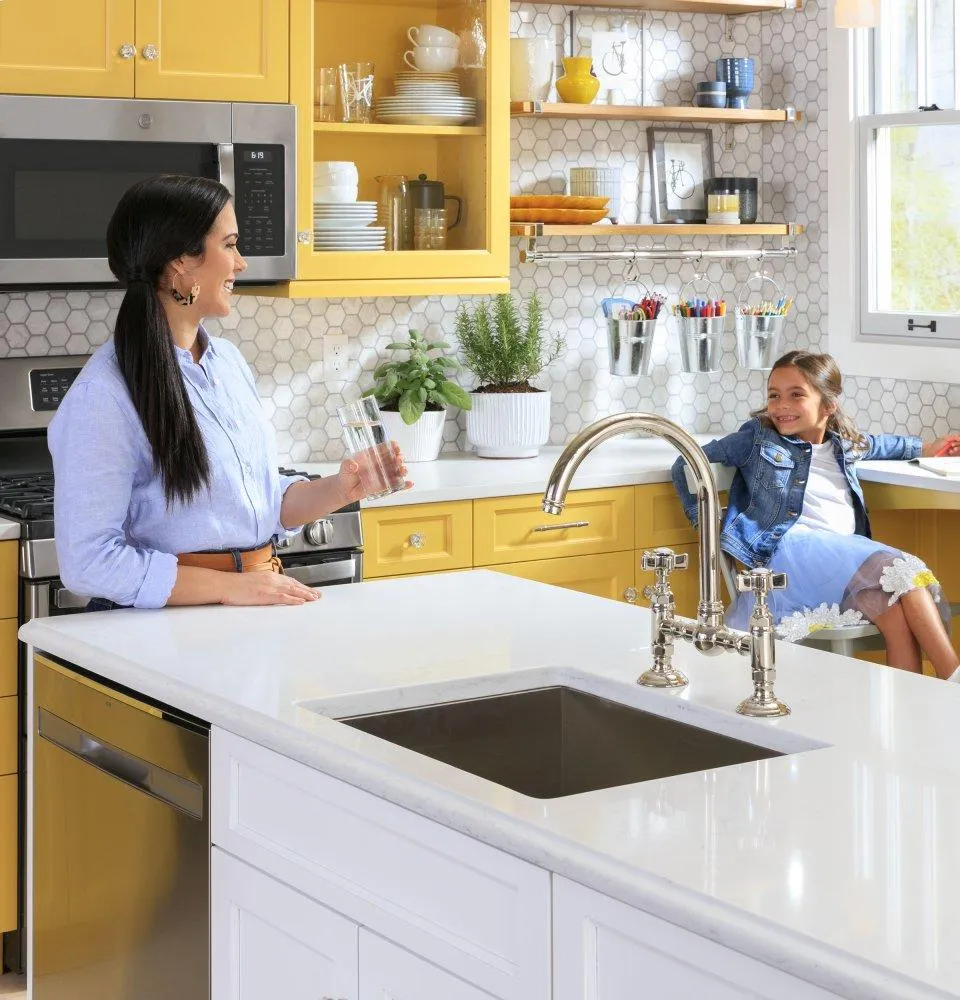 Ge Appliances JVM6175YKFS Ge? 1.7 Cu. Ft. Over-The-Range Sensor Fingerprint Resistant Microwave Oven