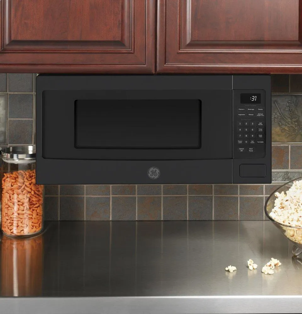 Ge Appliances PEM31FMDS Ge Profile&#8482; 1.1 Cu. Ft. Countertop Microwave Oven