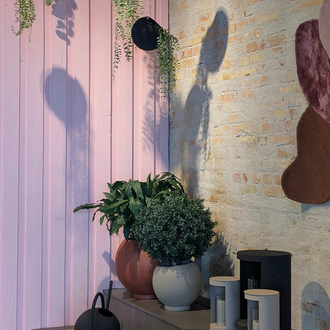 Globe Flowerpot (Order Quantity: 2)