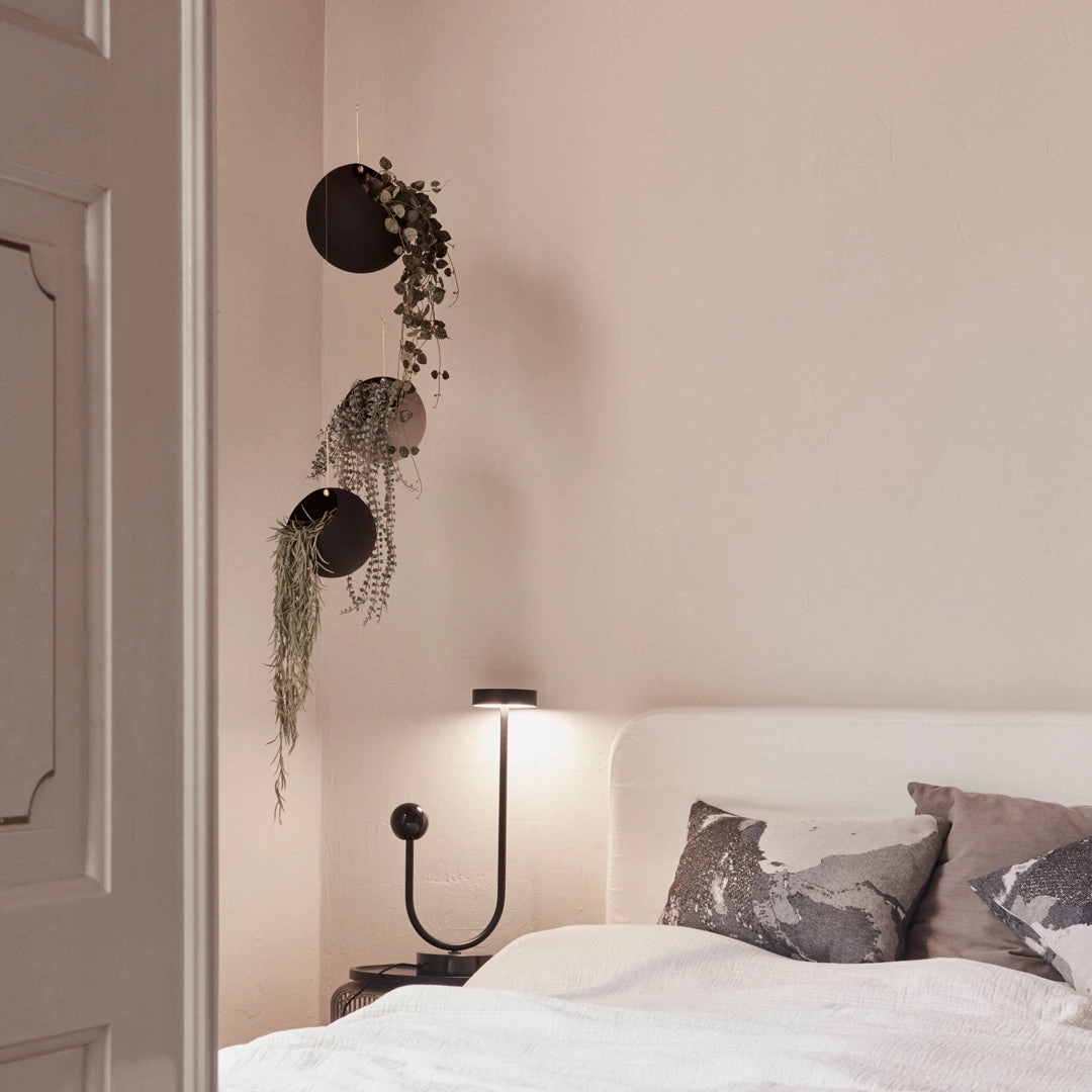 Globe Hanging Flowerpot - Small (Order Quantity: 4)