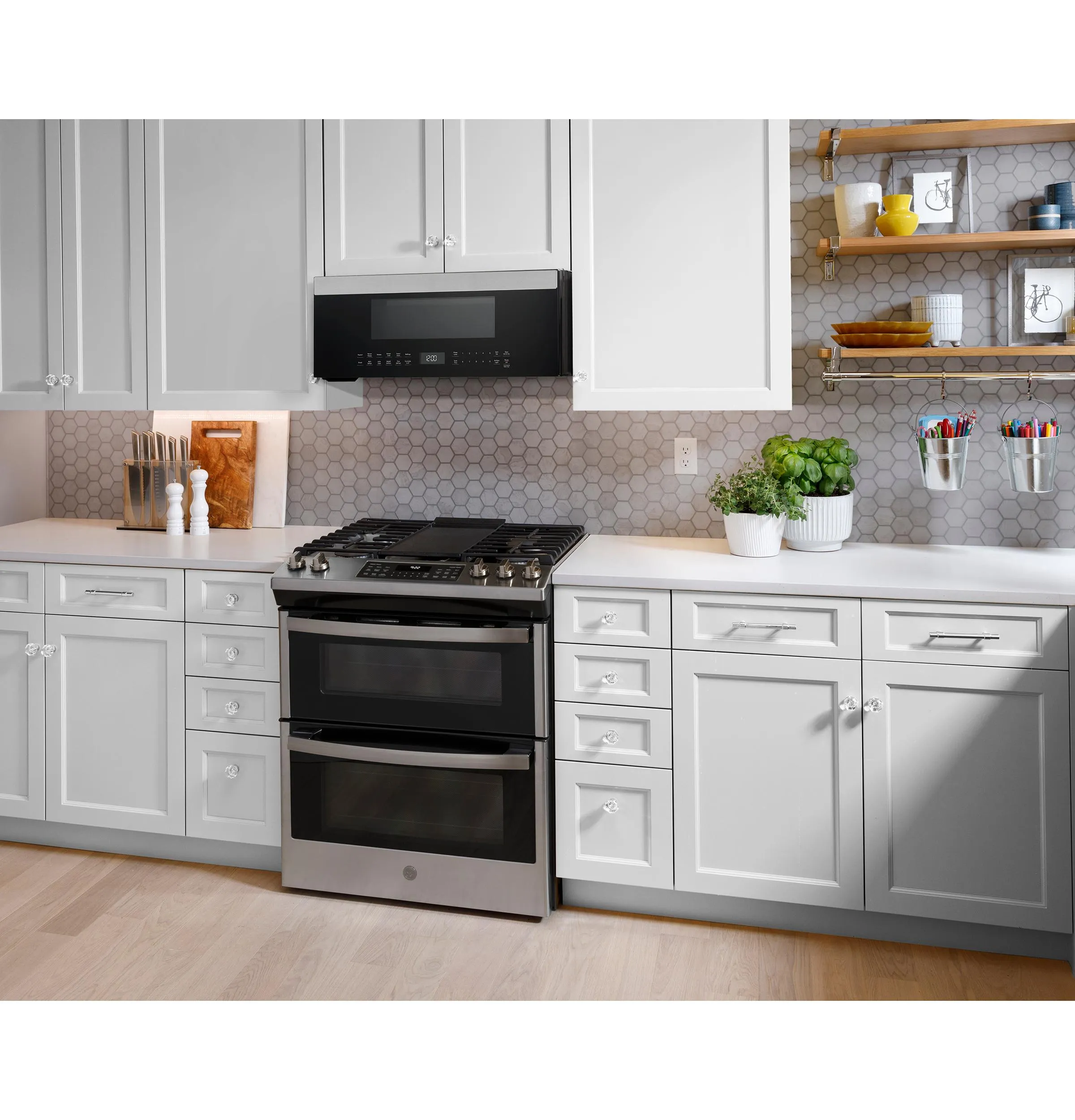 Haier UVM9125STSS 1.2 Cu. Ft. Over-The-Range Low Profile Sensor Microwave Oven