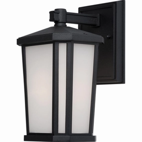 Hampton Outdoor Wall LightWeatherproof outdoor lighting