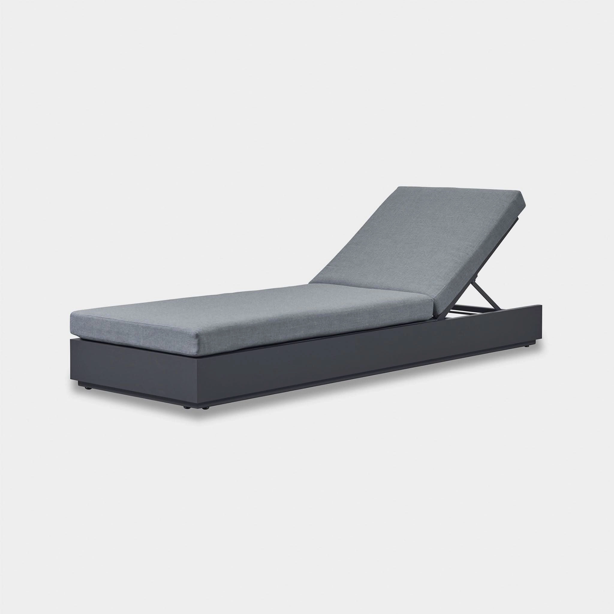 Hayman Aluminum Sun Lounge