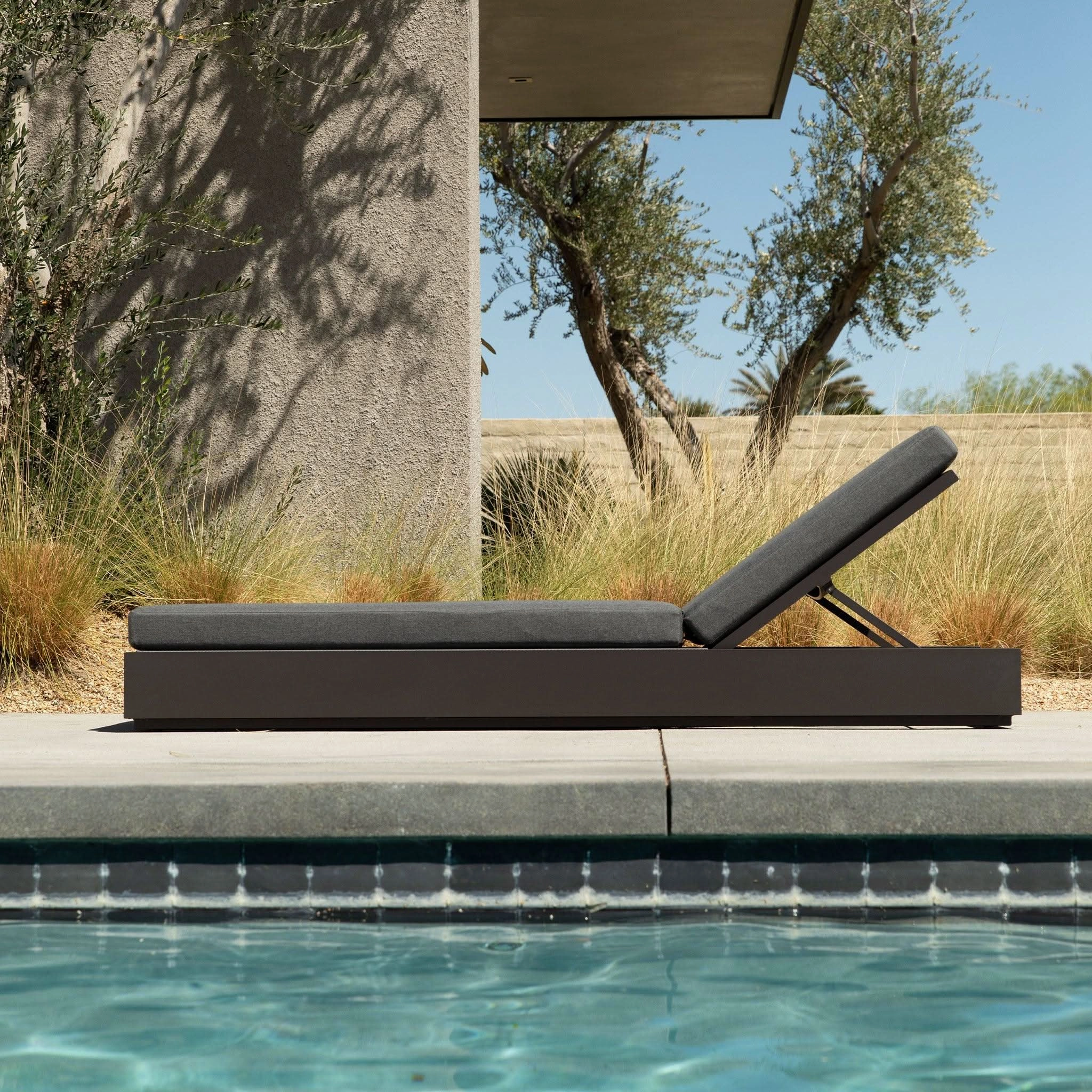Hayman Aluminum Sun Lounge