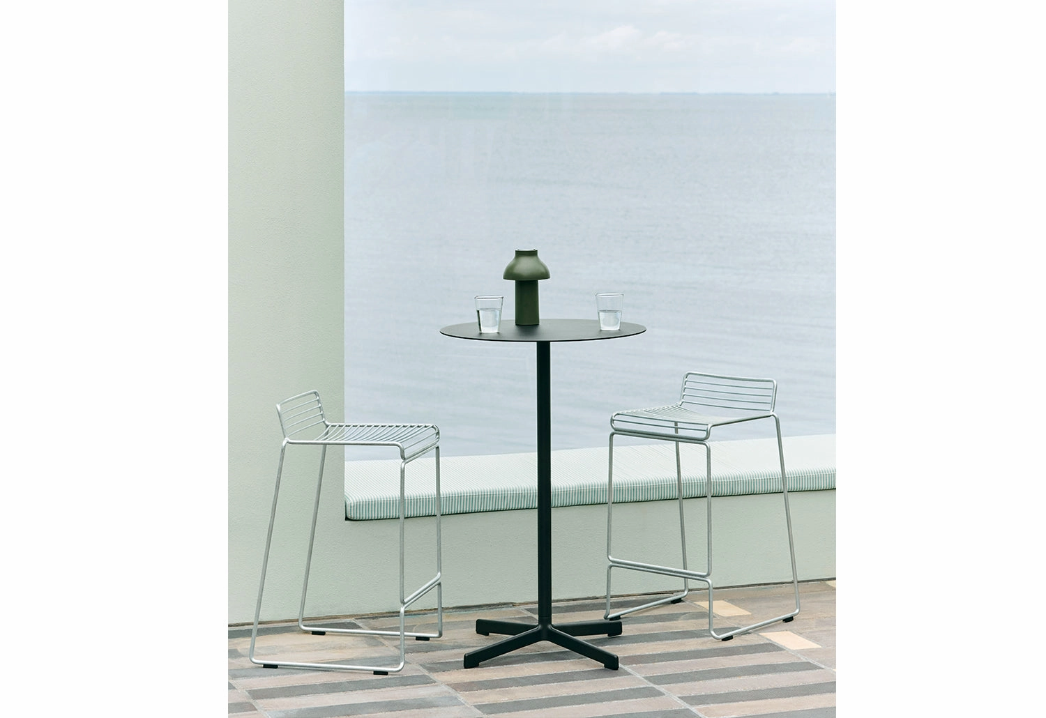 Hee Bar Stool