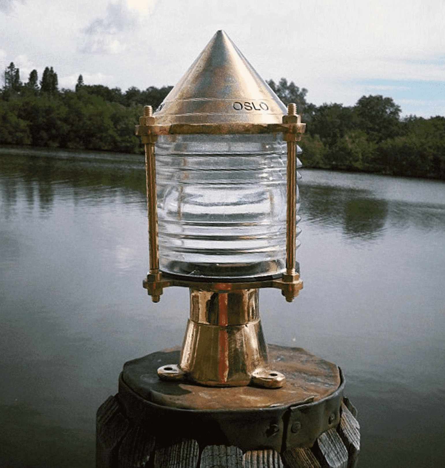 Helsinki Brass Piling Light w/Pointed Top