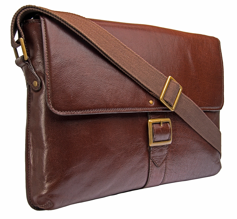 Grab Your Savings Clearance Alert Now Hidesign Vespucci Medium Horizontal Messenger
