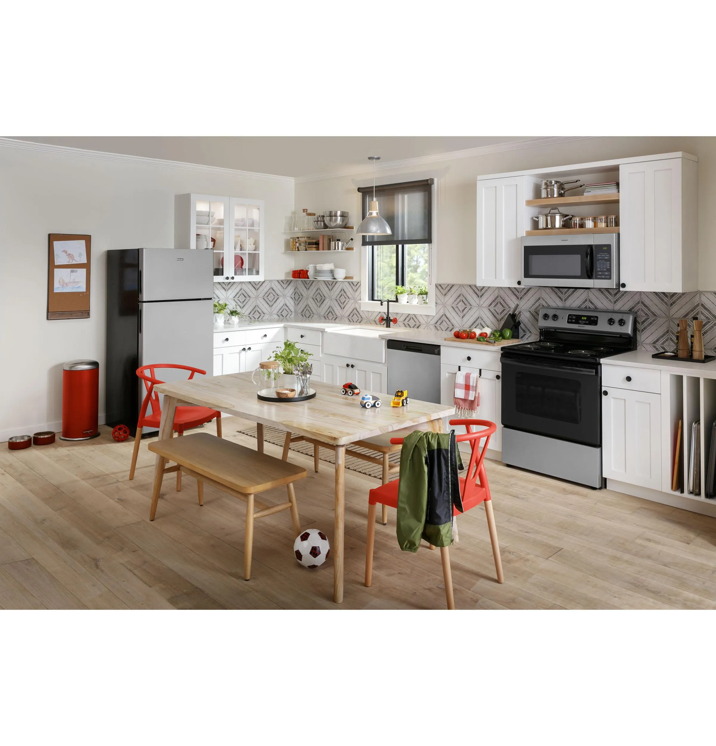 Hotpoint RVM5160MPSA Hotpoint? 1.6 Cu. Ft. Over-The-Range Microwave Oven