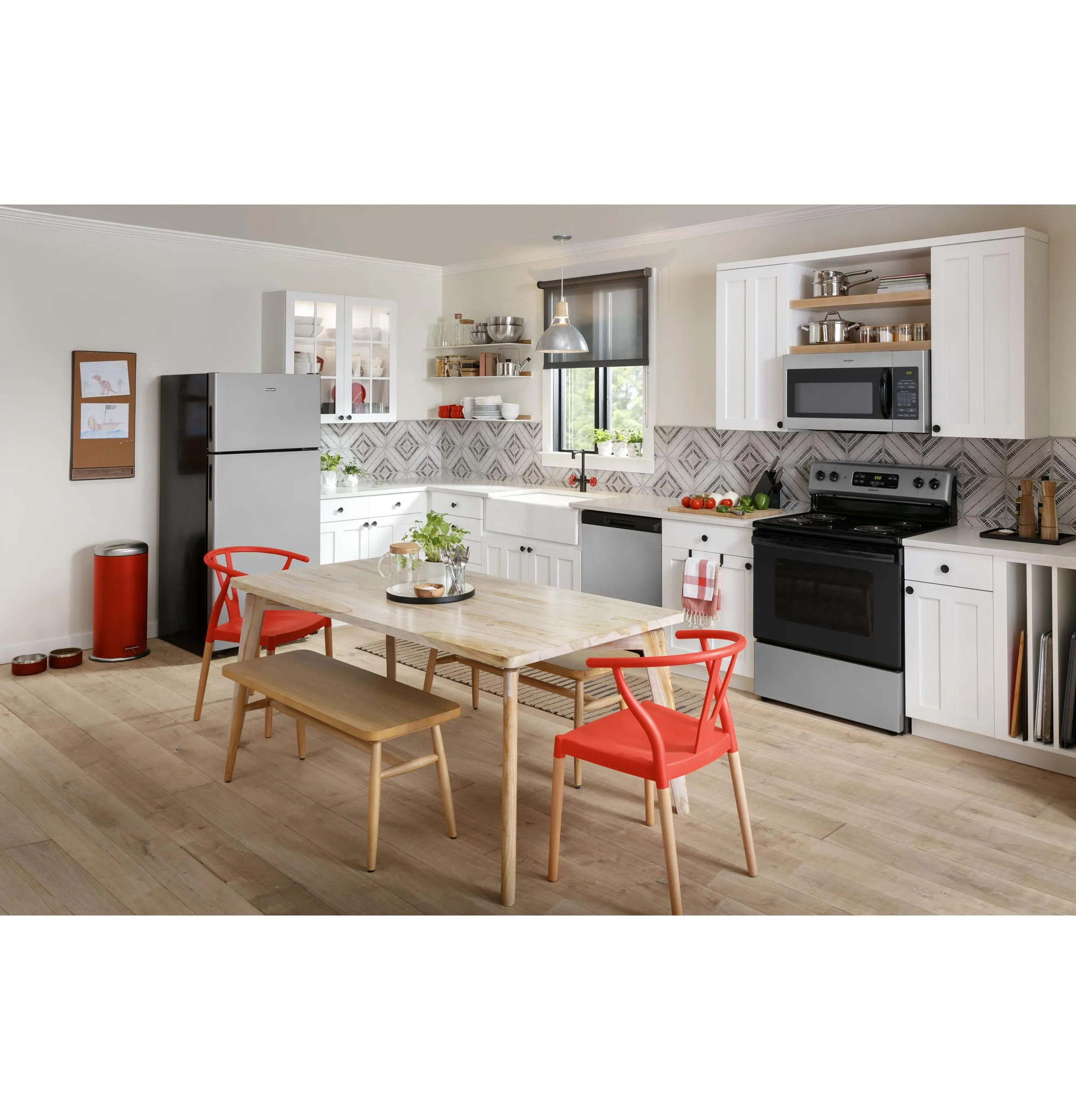 Hotpoint RVM5160MPSA Hotpoint? 1.6 Cu. Ft. Over-The-Range Microwave Oven