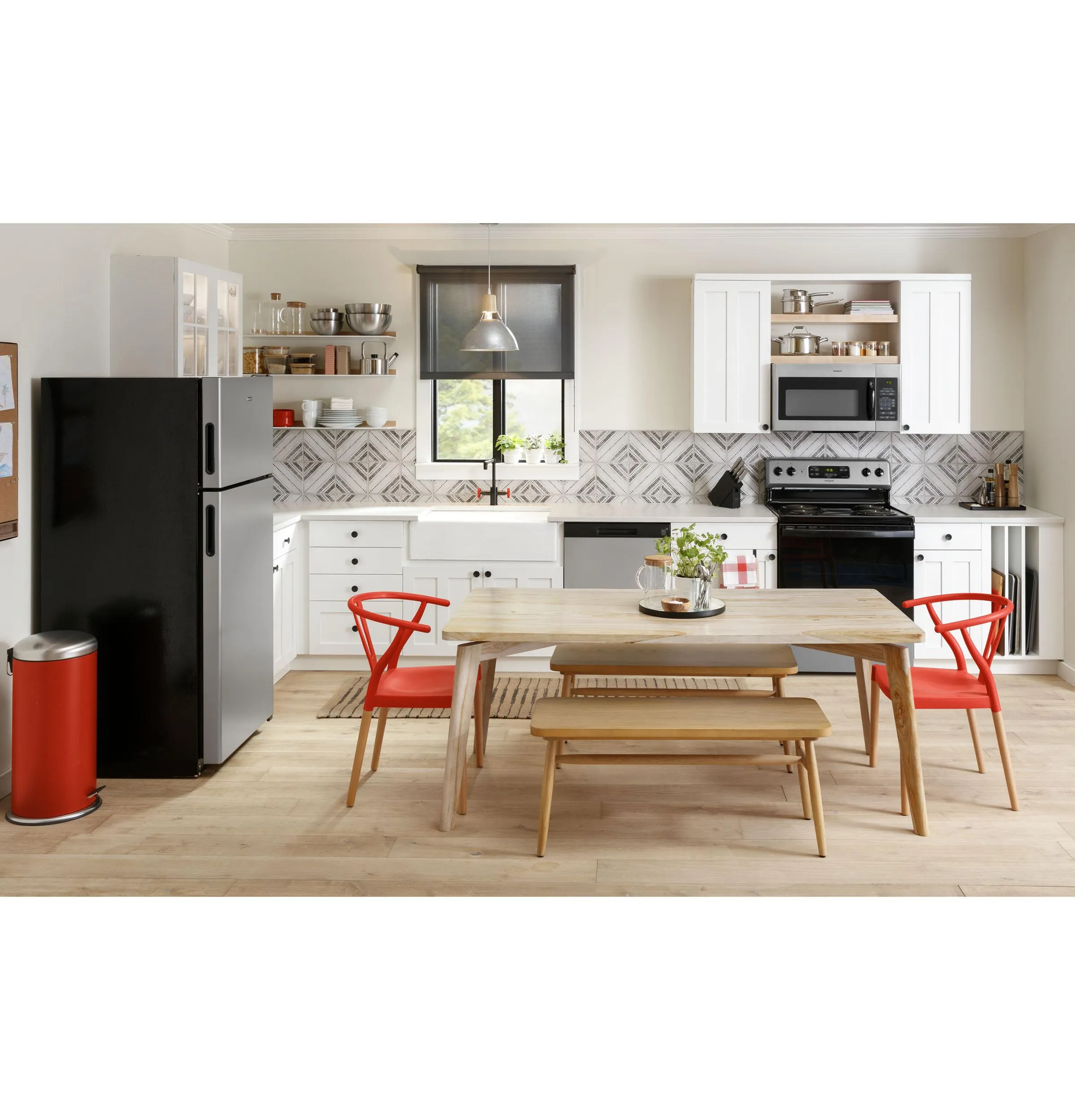 Hotpoint RVM5160MPSA Hotpoint? 1.6 Cu. Ft. Over-The-Range Microwave Oven