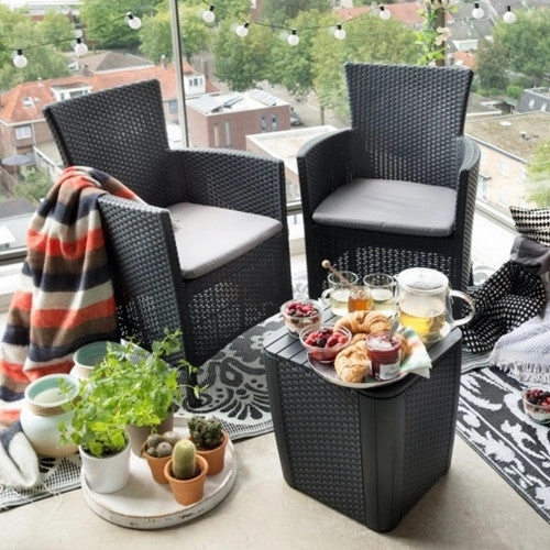 Iowa Chair with cushion