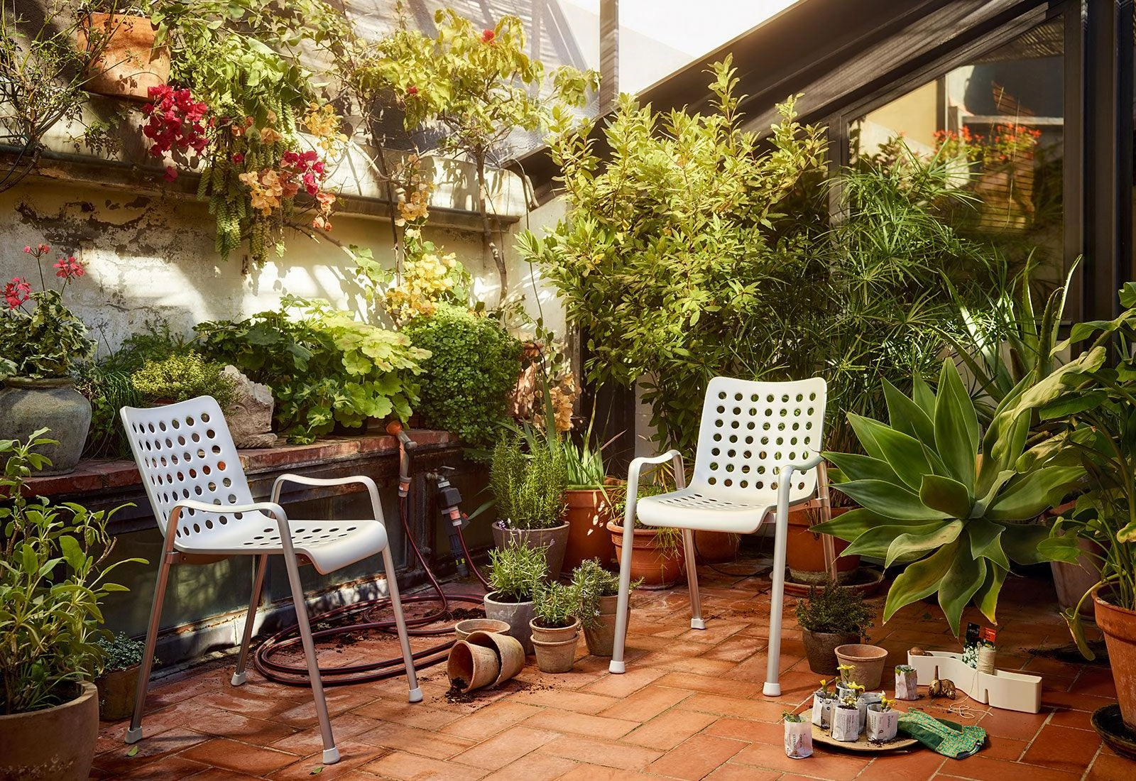 Landi Outdoor Chair