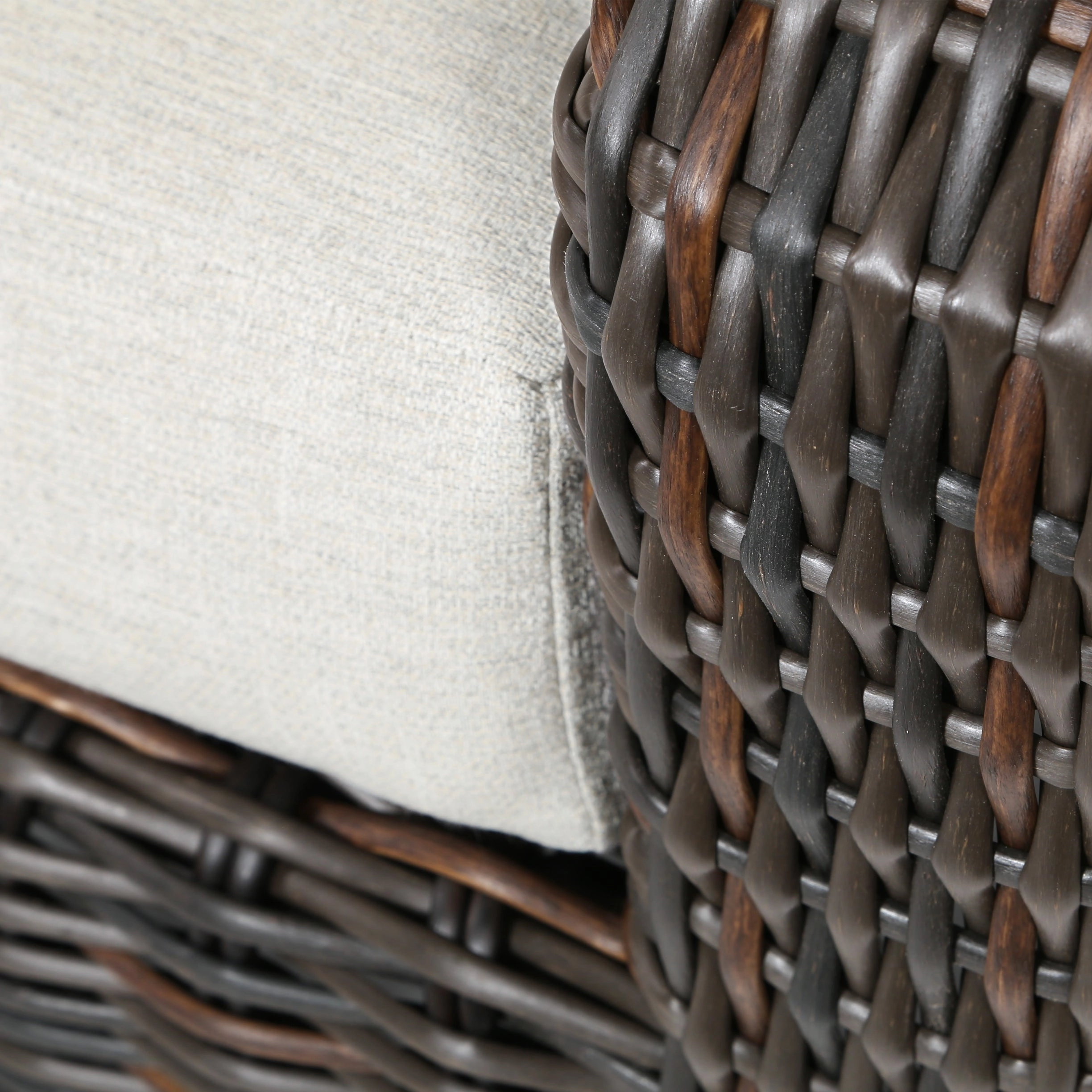 Laurent Loveseat