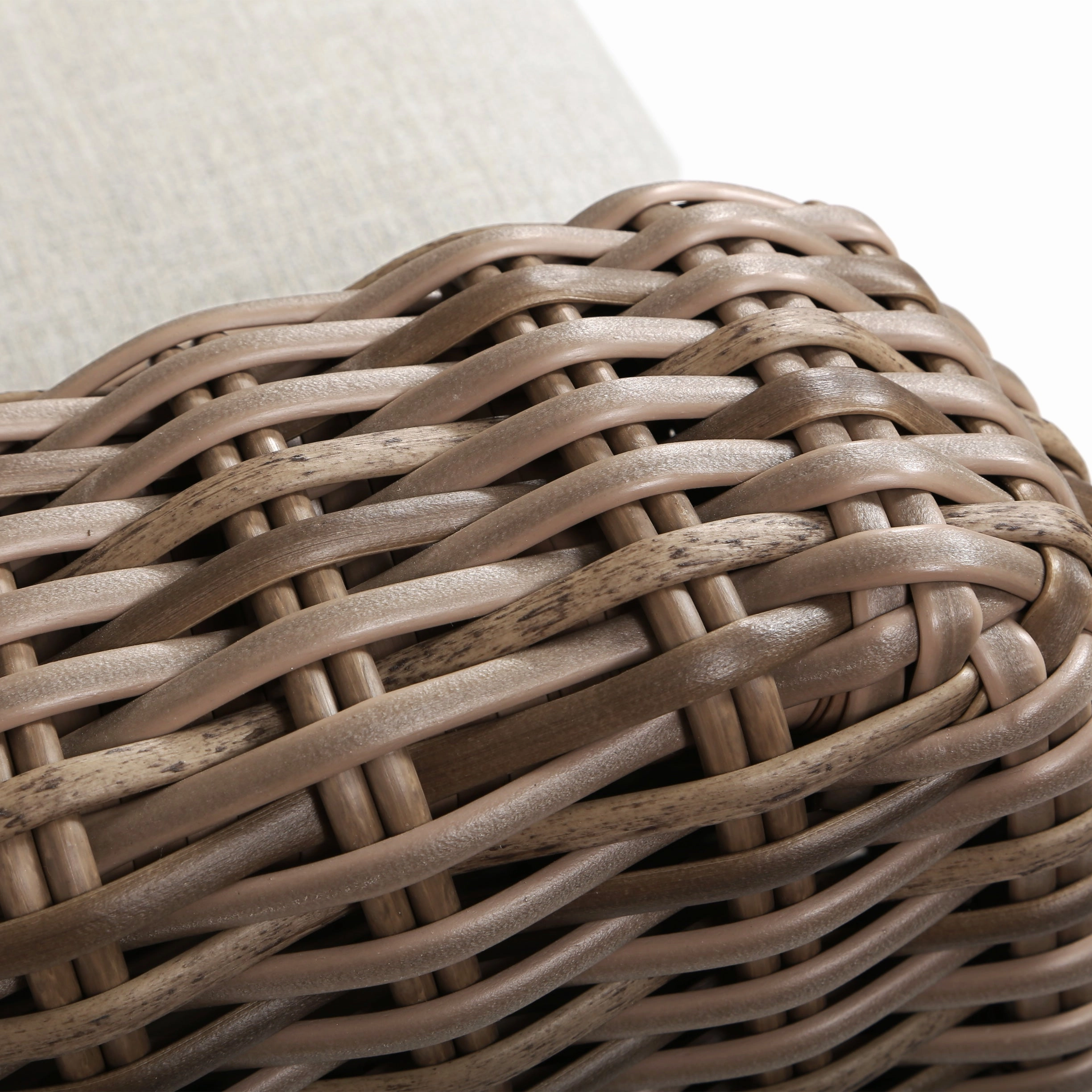 Laurent Loveseat