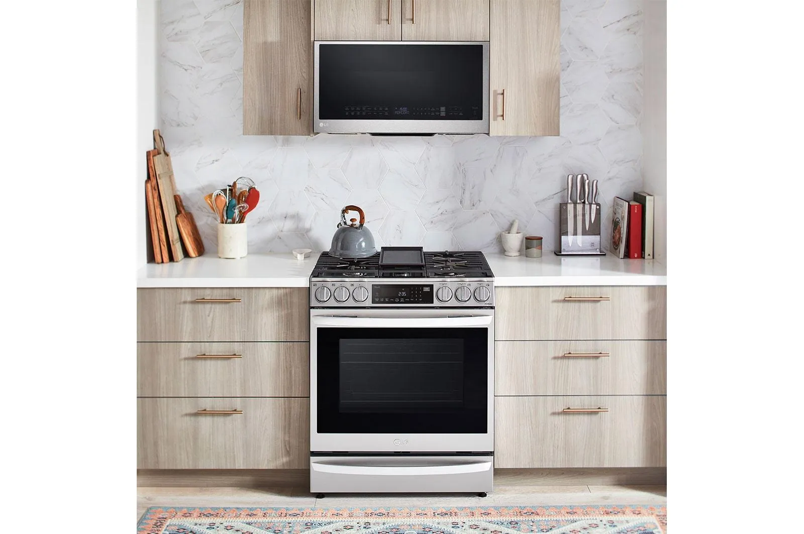 Lg MHEC1737F 1.7 Cu. Ft. Smart Wi-Fi Enabled Over-The-Range Convection Microwave Oven With Air Fry
