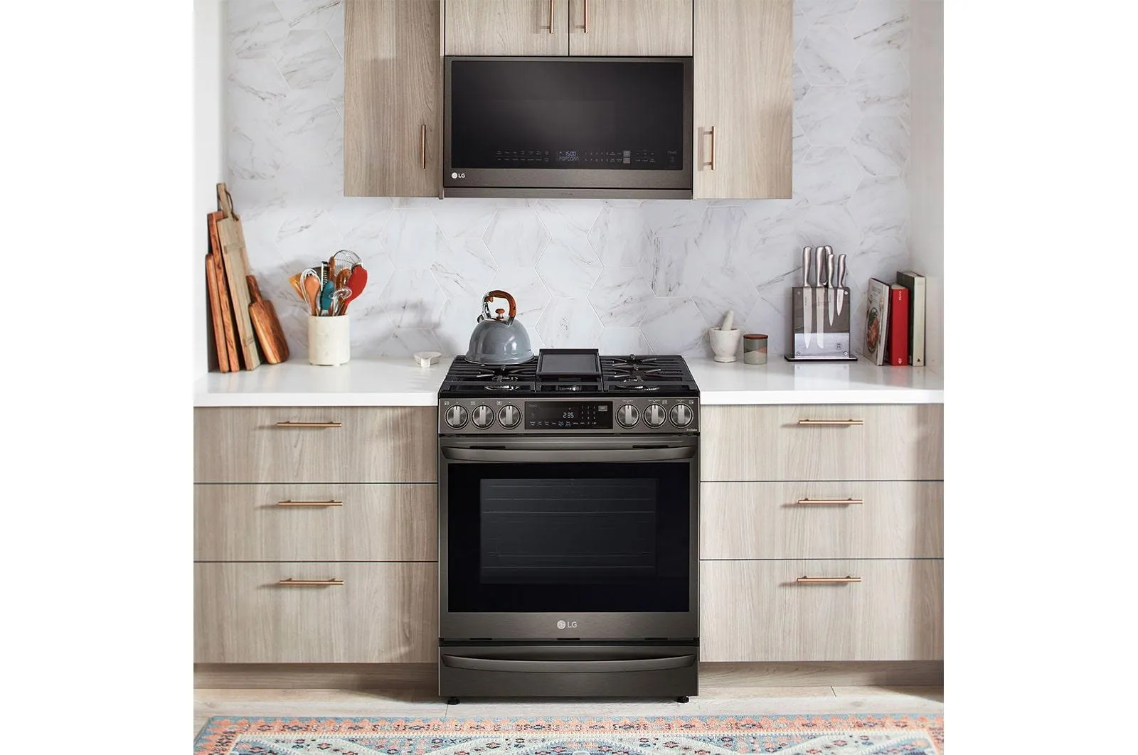 Lg MVEL2137D 2.1 Cu. Ft. Wi-Fi Enabled Over-The-Range Microwave Oven With Easyclean?