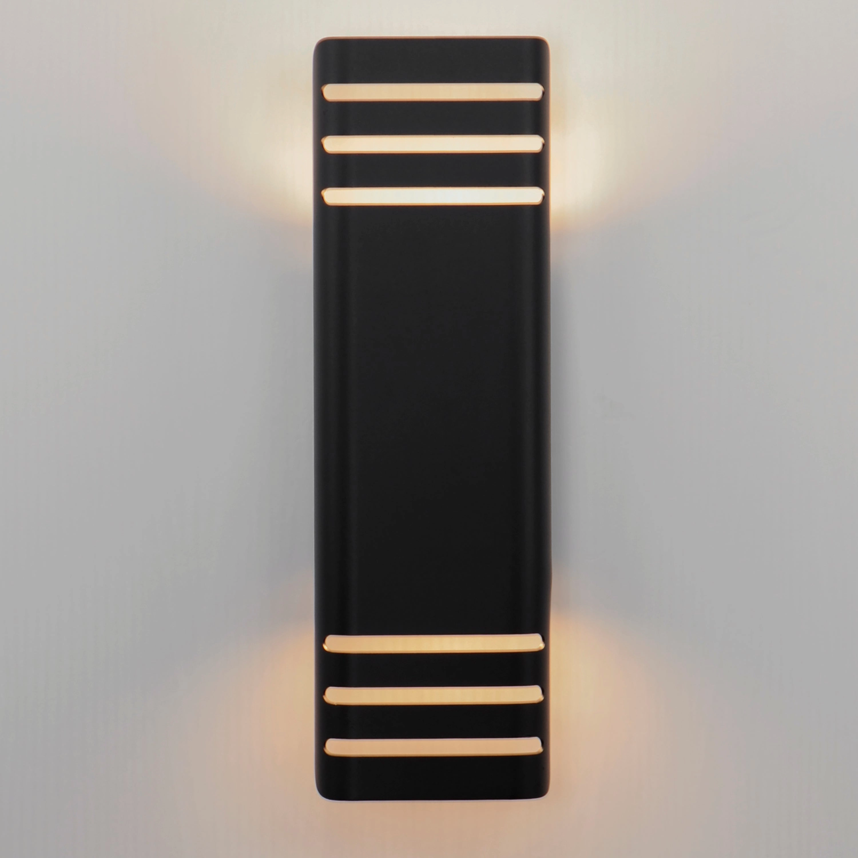Lightray Large LED Outdoor Wall Lamp