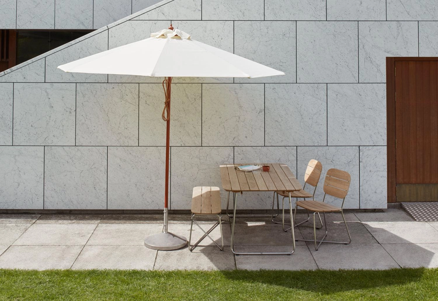 Lilium Table