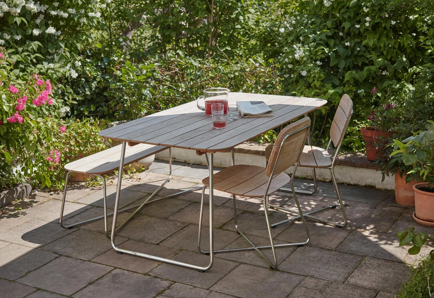 Lilium Table