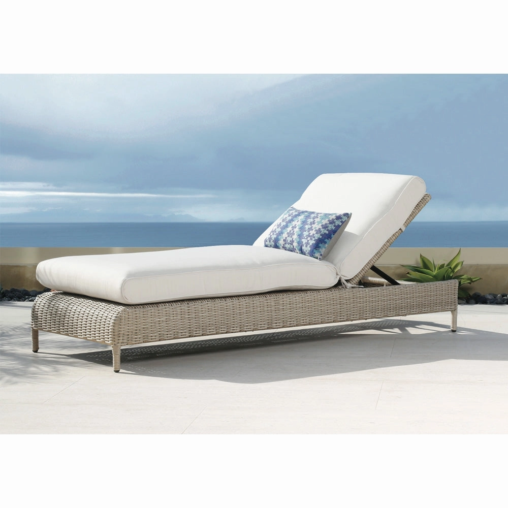 Manhattan Chaise Lounge