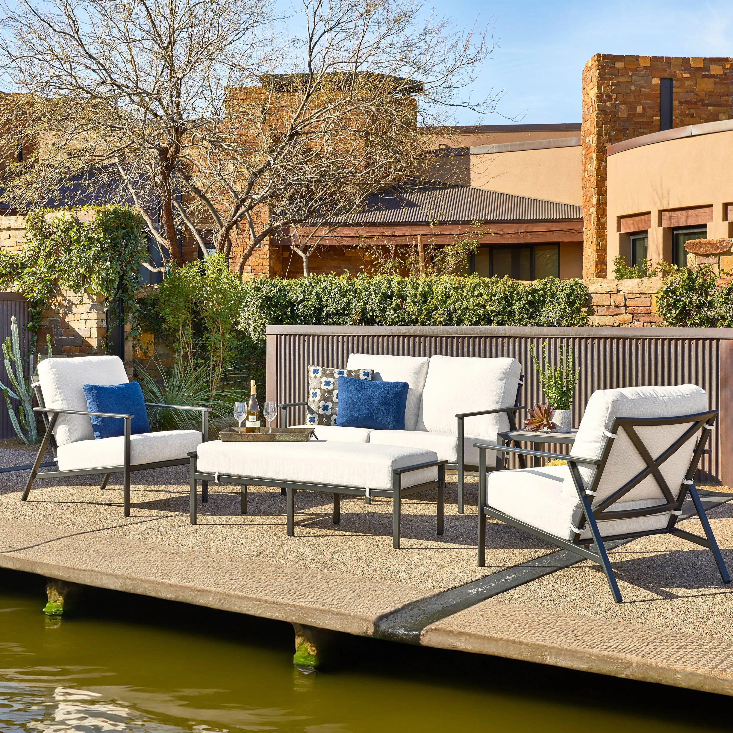 Marin Lounge Chair