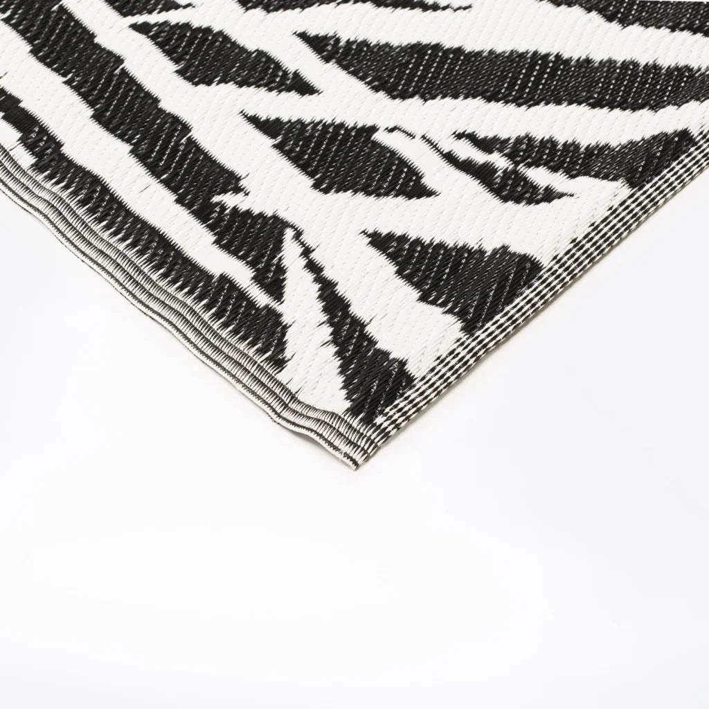 MENO M6 INDOOR/OUTDOOR RUG