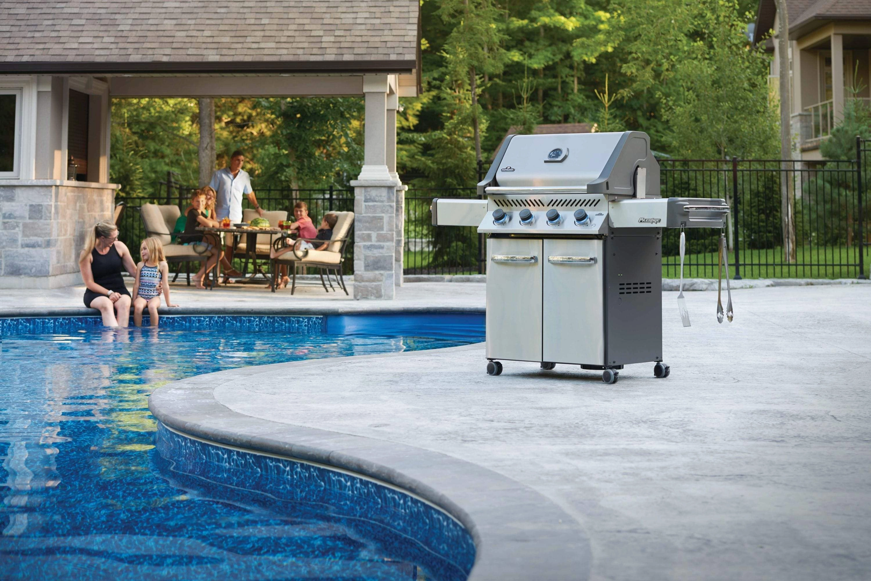 Napoleon Prestige 500 Stainless Steel Natural Gas Grill P500NSS-3