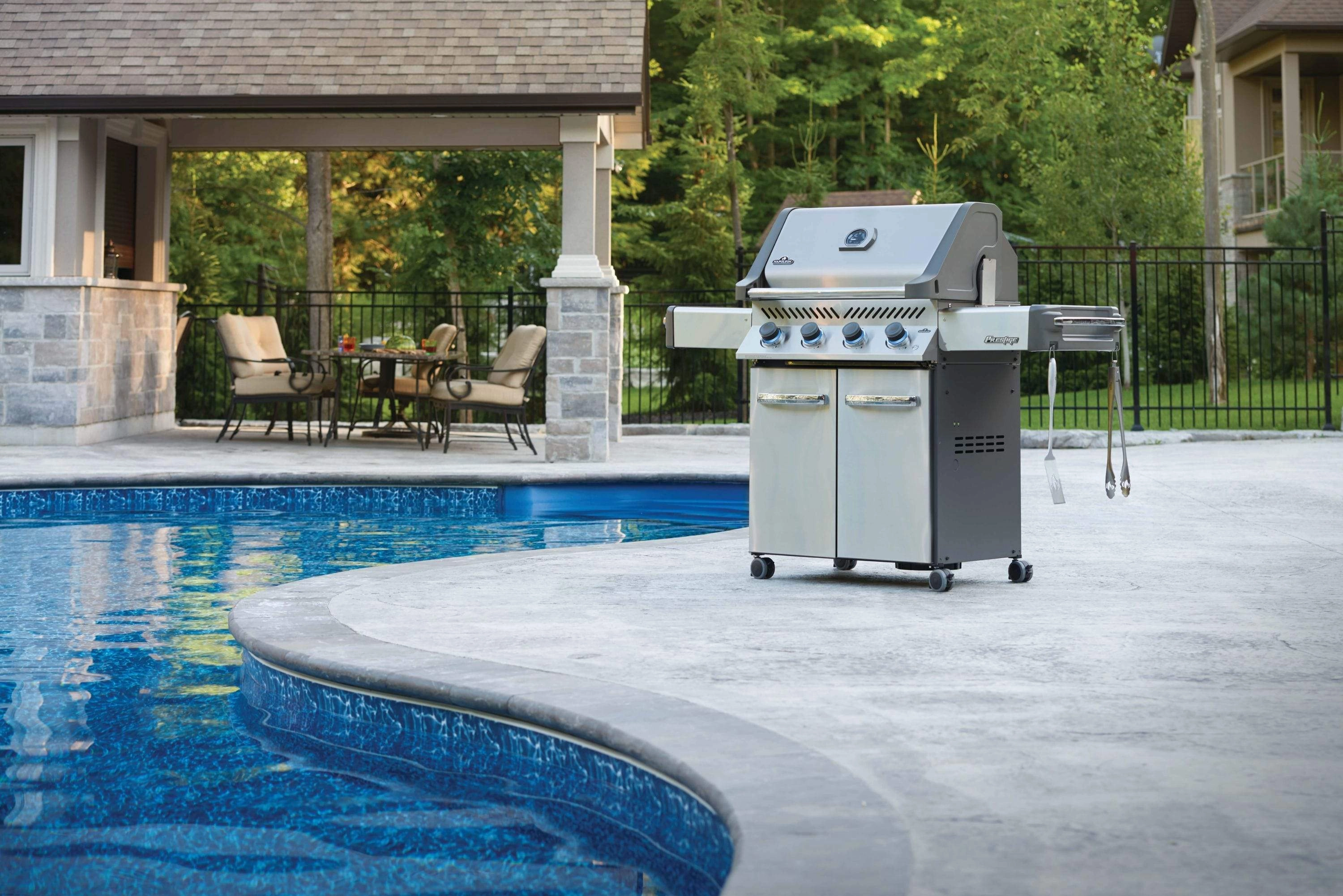 Napoleon Prestige 500 Stainless Steel Natural Gas Grill P500NSS-3