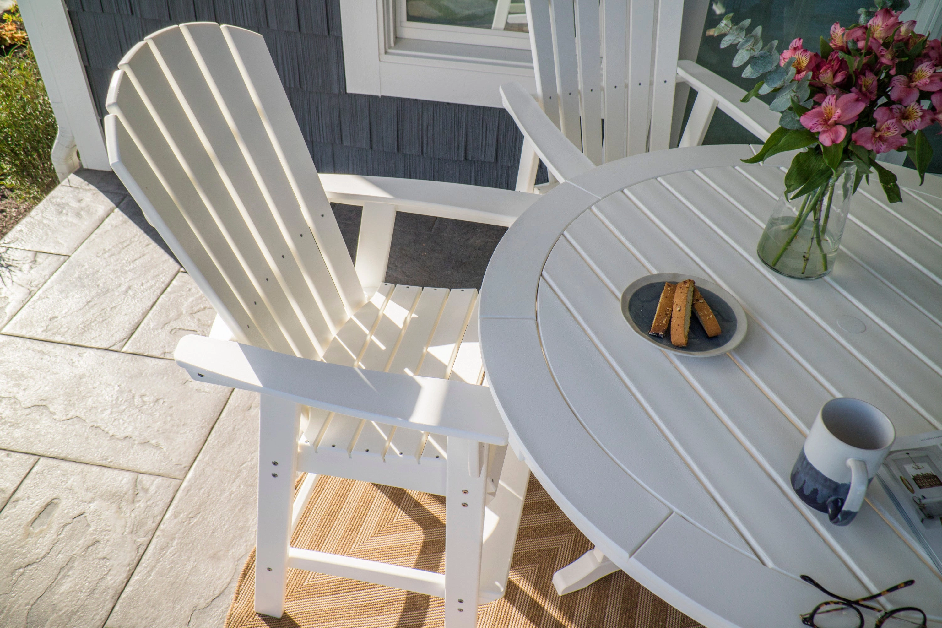 Nautical Curveback Adirondack 5-Piece Round Trestle Bar Set