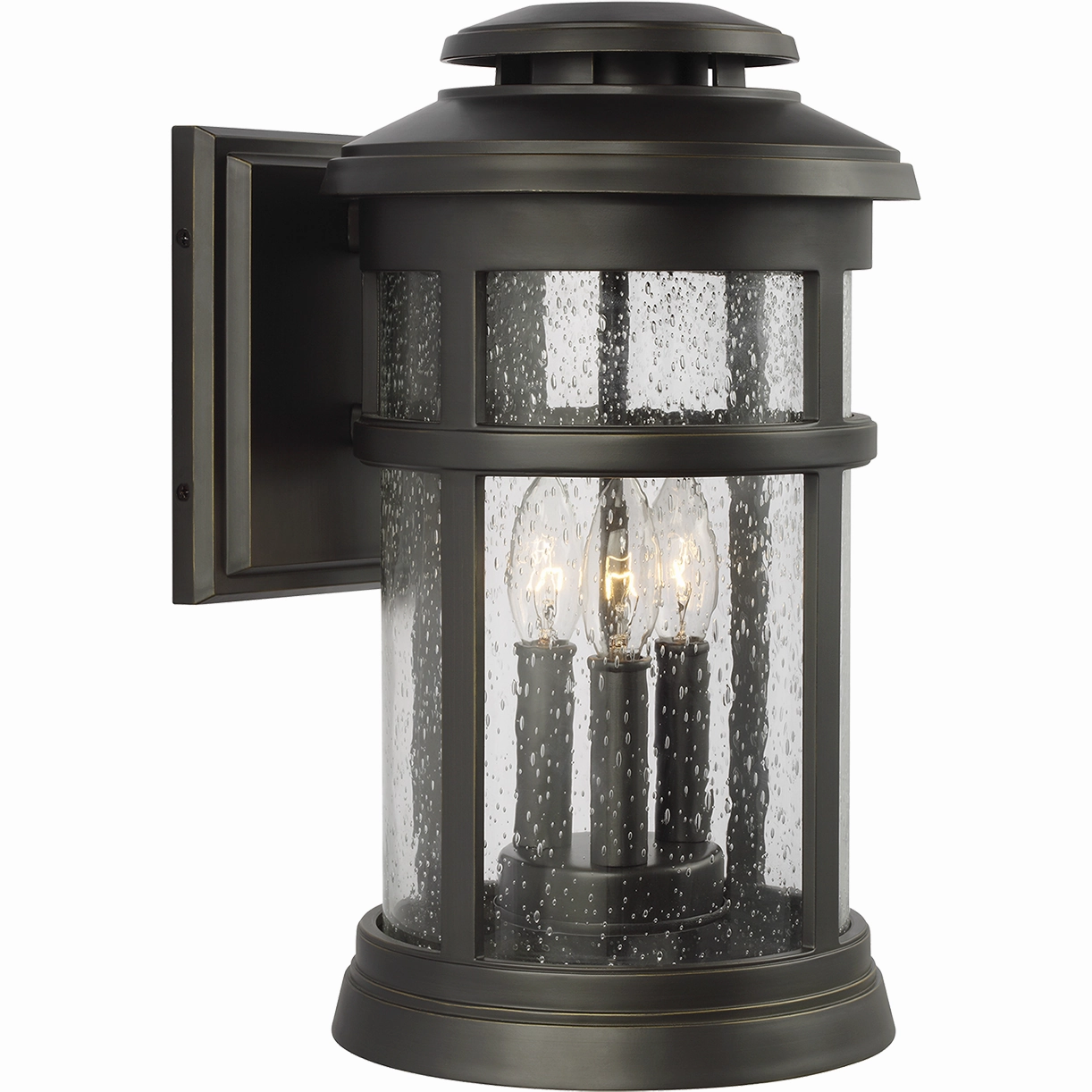 Newport Medium Wall LanternWeatherproof outdoor lighting