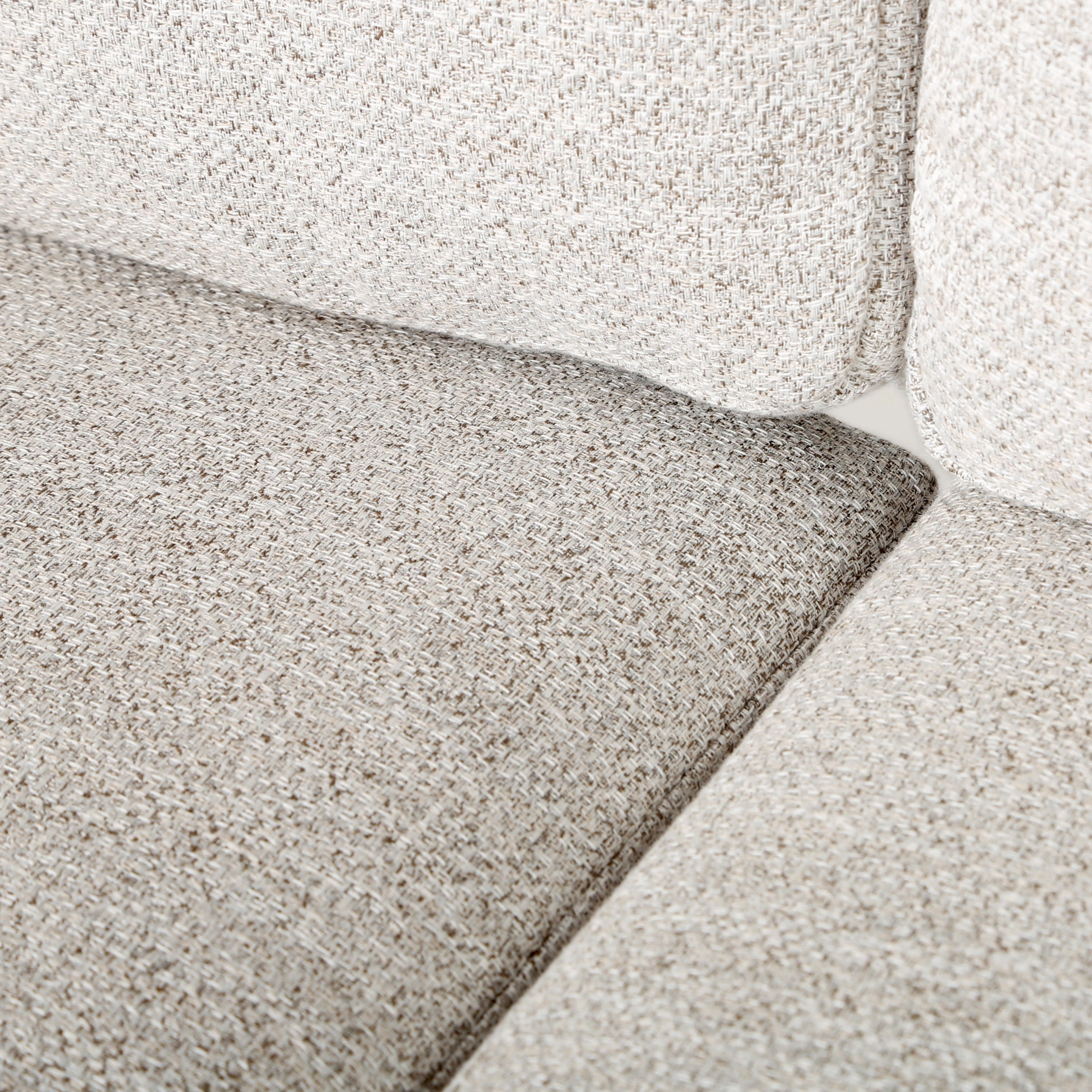 Novara Loveseat