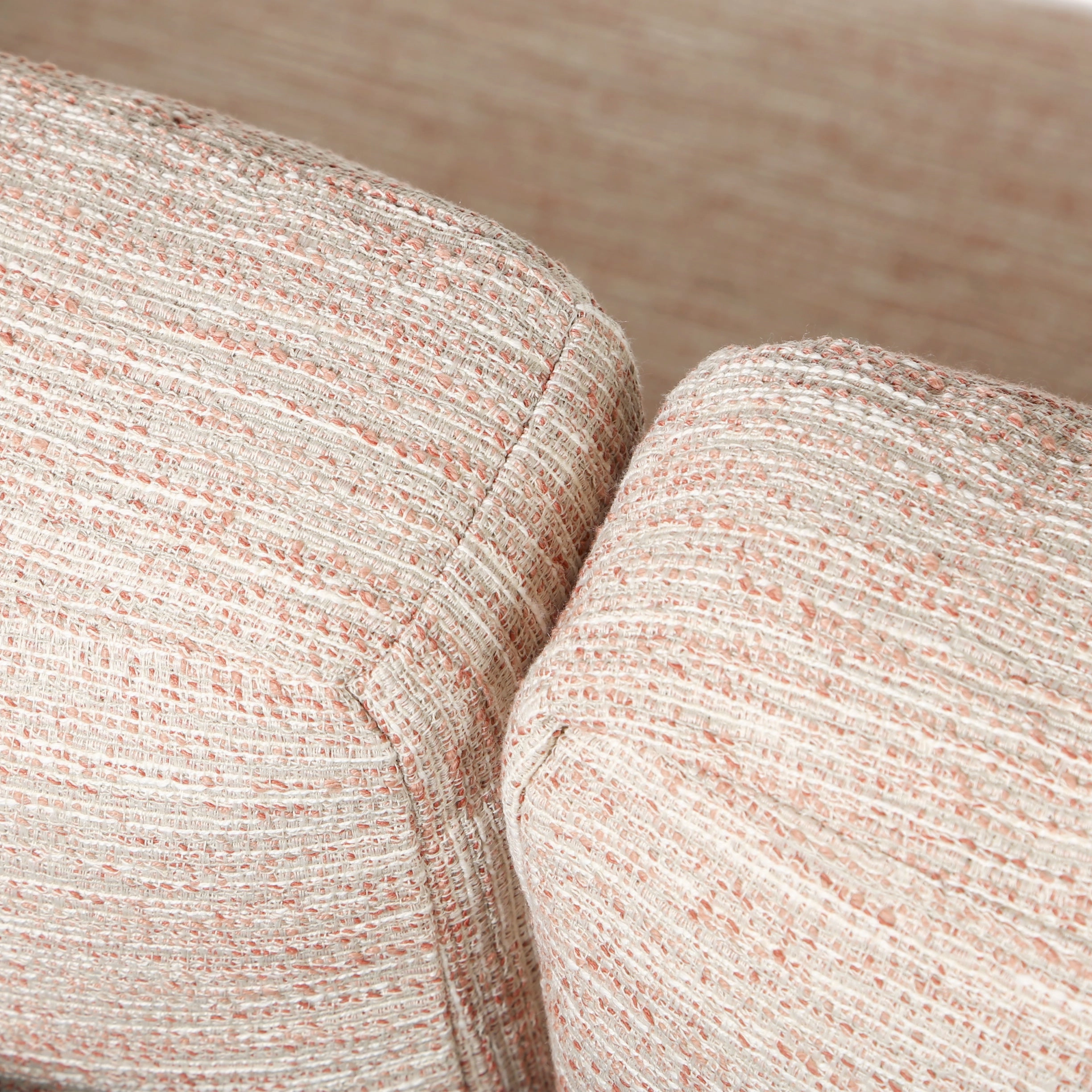 Novara Loveseat