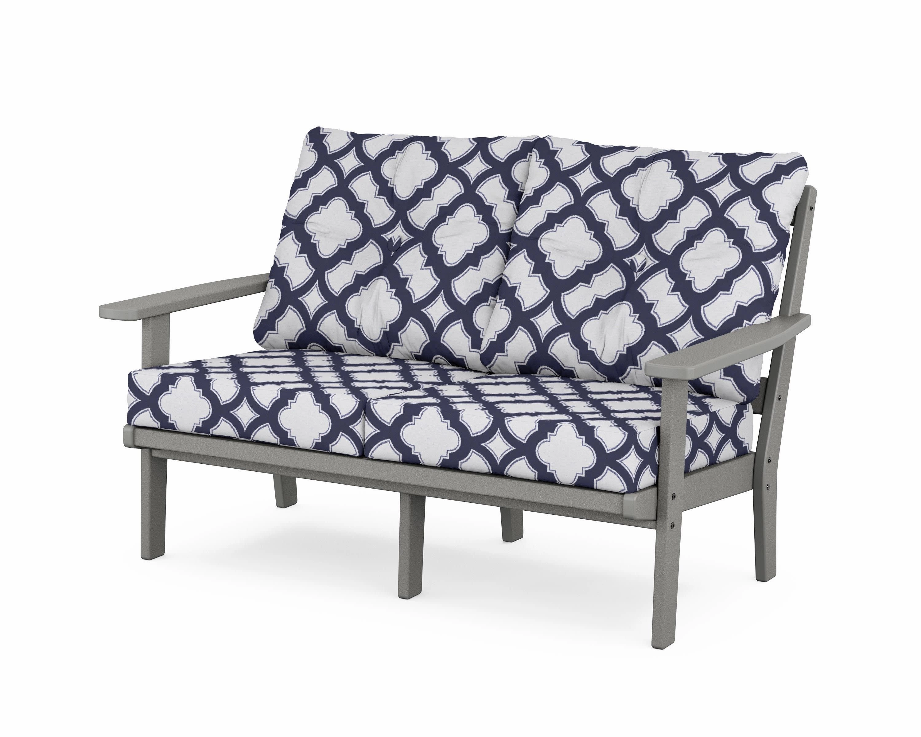 Oxford Deep SeatingLoveseat