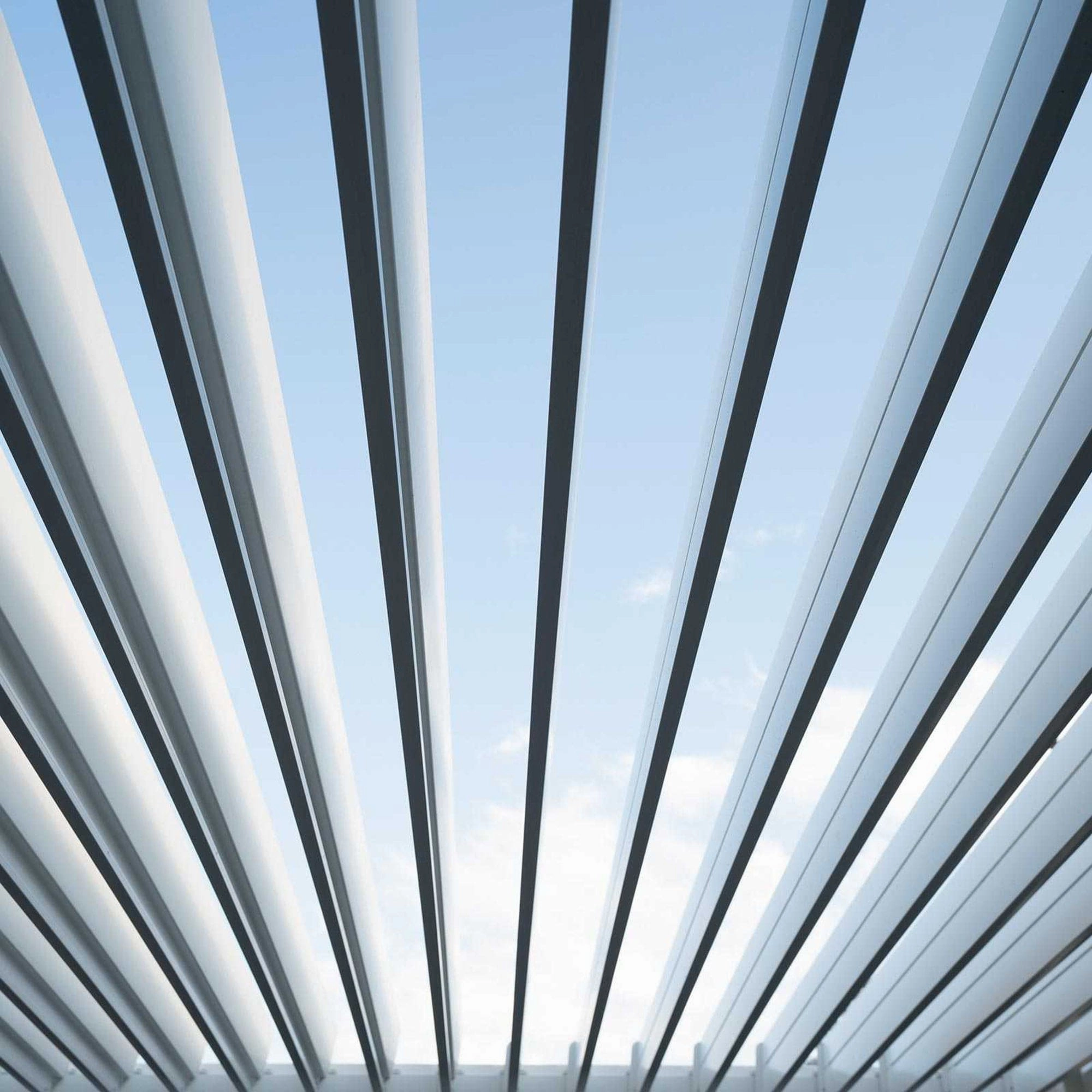 Palm Beach - 4m x 3m Rectangular Pergola In Grey Aluminium Including 2 Privacy Screens