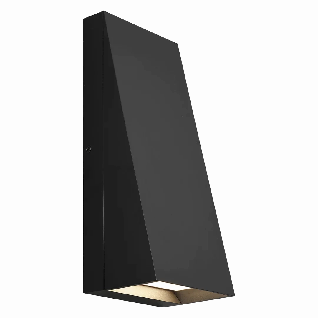 Pitch 19 Outdoor WallWeatherproof outdoor lighting