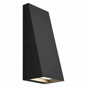 Pitch 19 Outdoor WallWeatherproof outdoor lighting