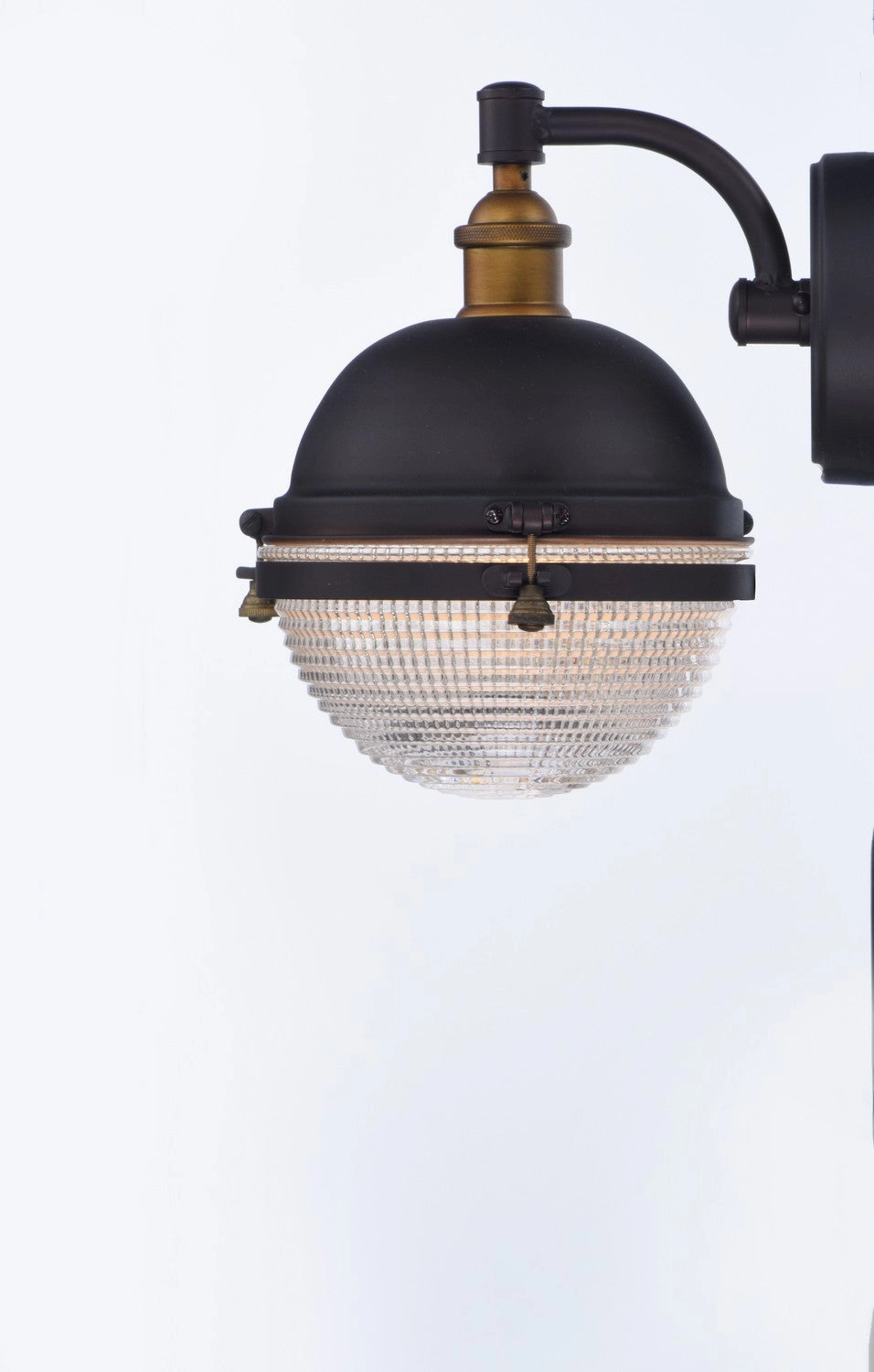 Portside One Light Outdoor Wall Lantern Oil Rubbed Bronze / Antique Brass