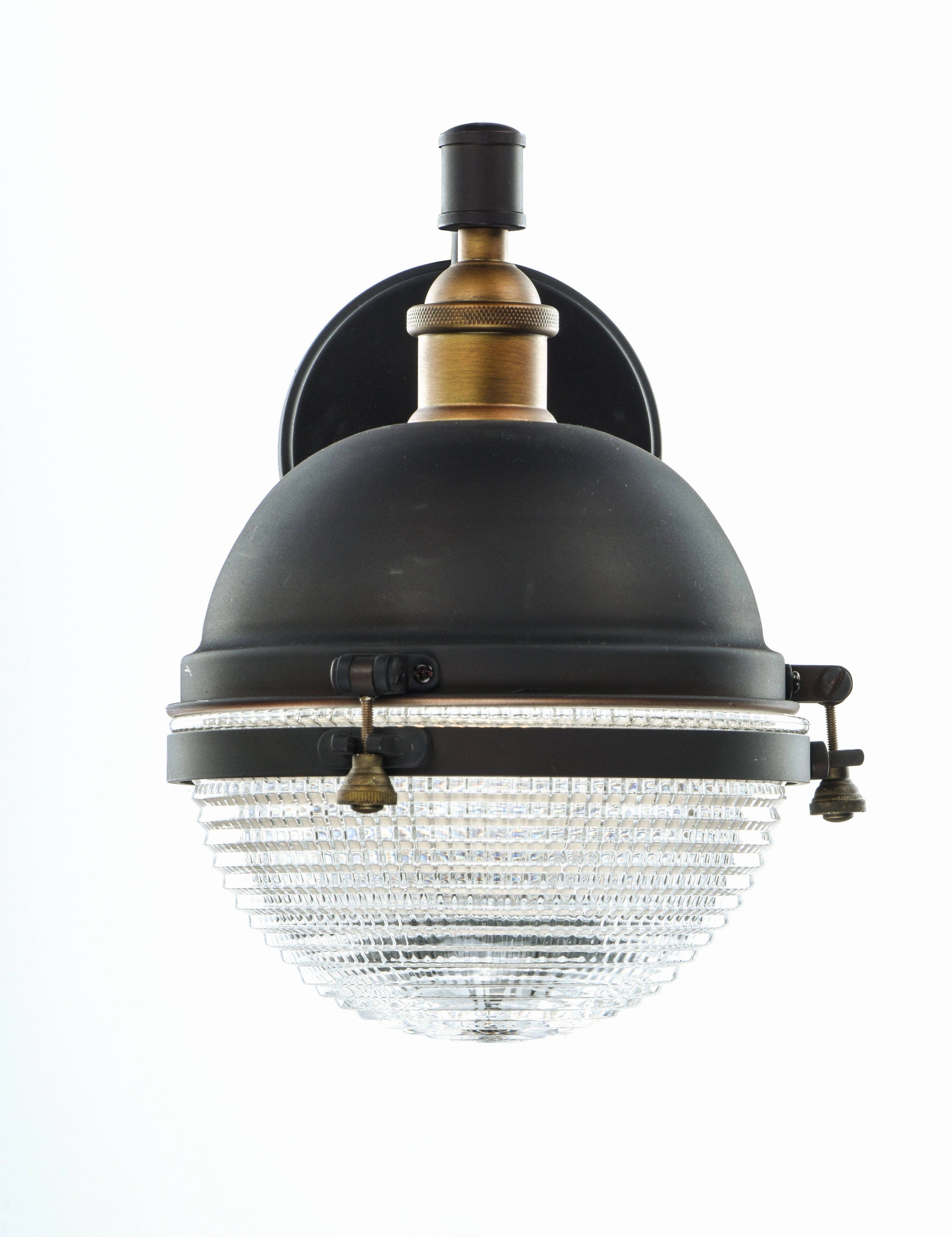 Portside One Light Outdoor Wall Lantern Oil Rubbed Bronze / Antique Brass