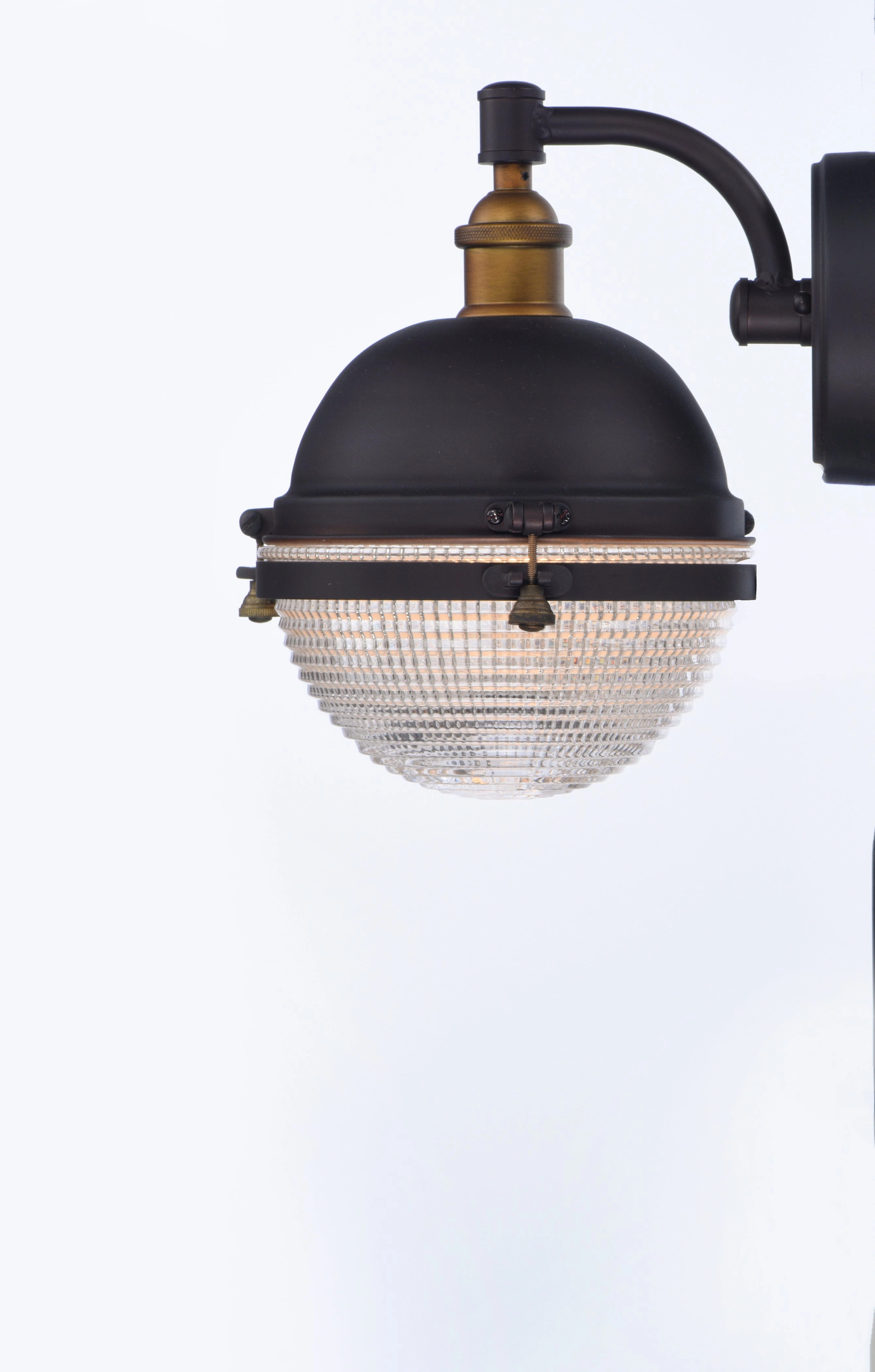 Portside One Light Outdoor Wall Lantern Oil Rubbed Bronze / Antique Brass