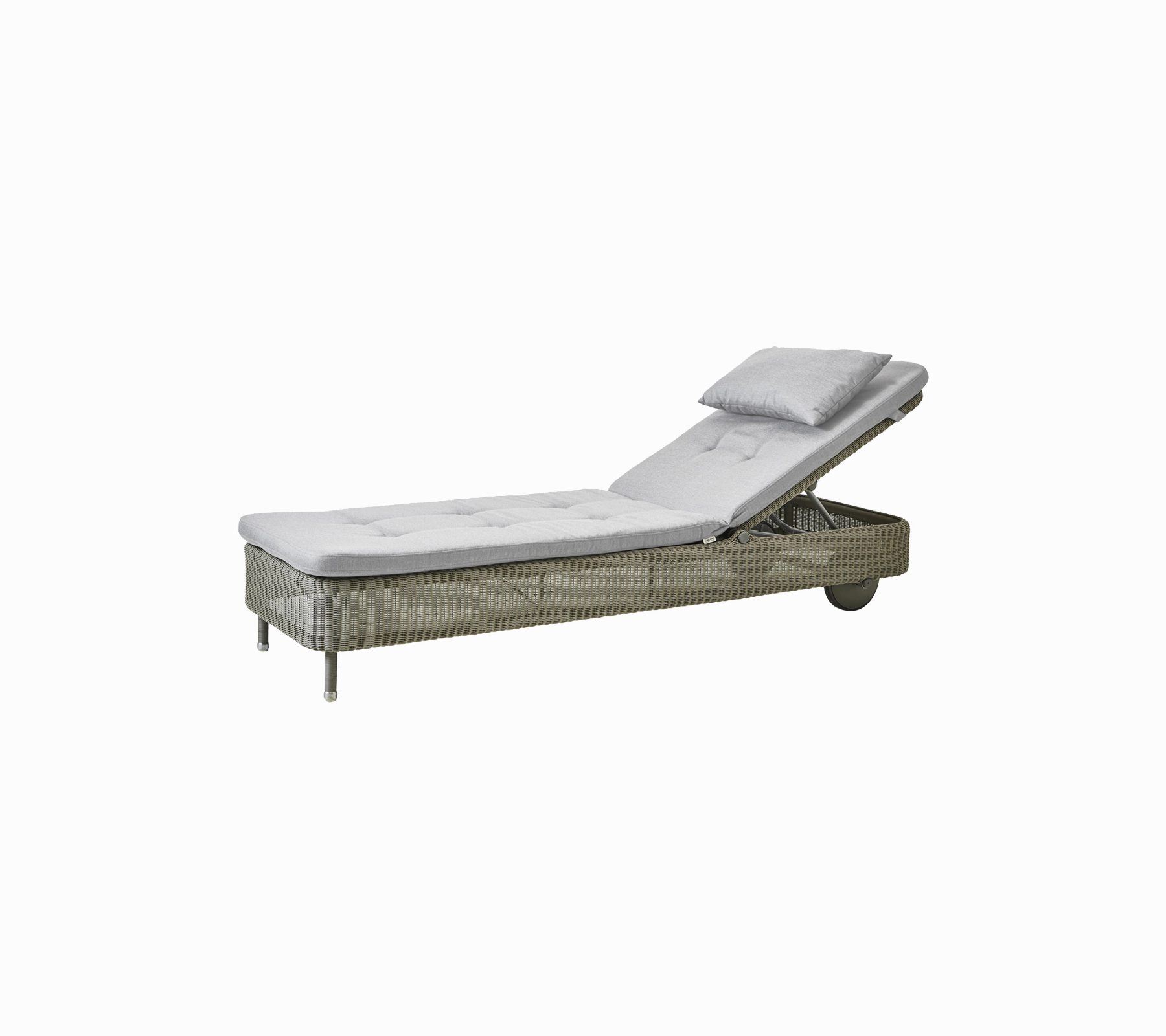 Presley sunbed