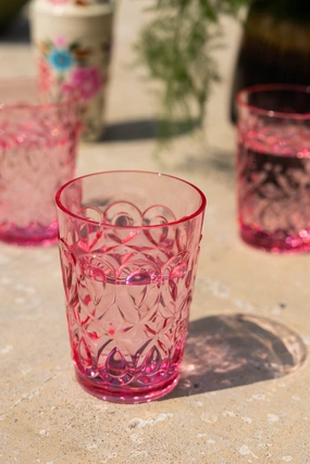 Pretty Embossed Pink Picnic Water Tumbleroutdoor patio dining furniture set