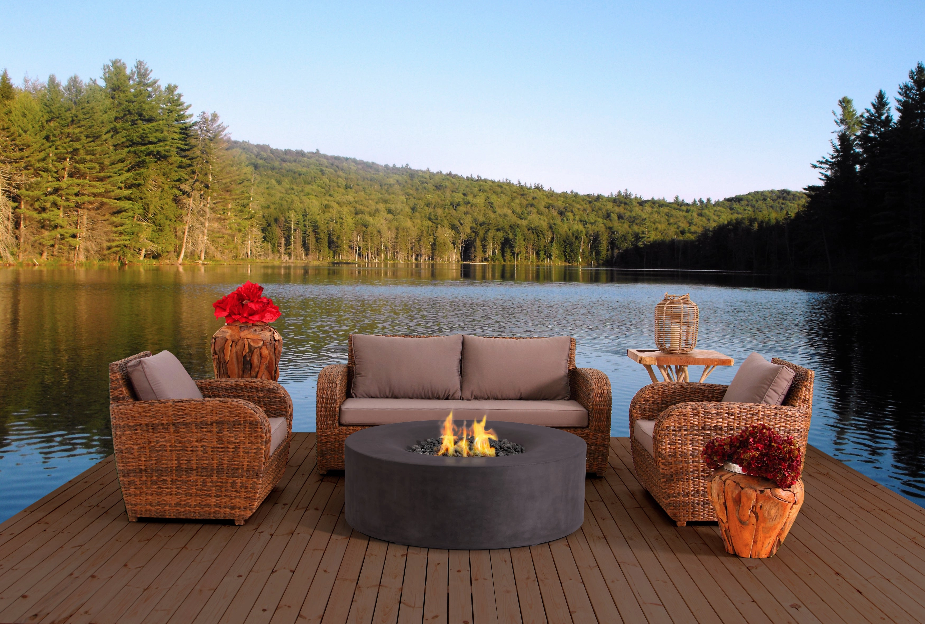 PyroMania Fire - Avalon Round Concrete Fire Pit Table