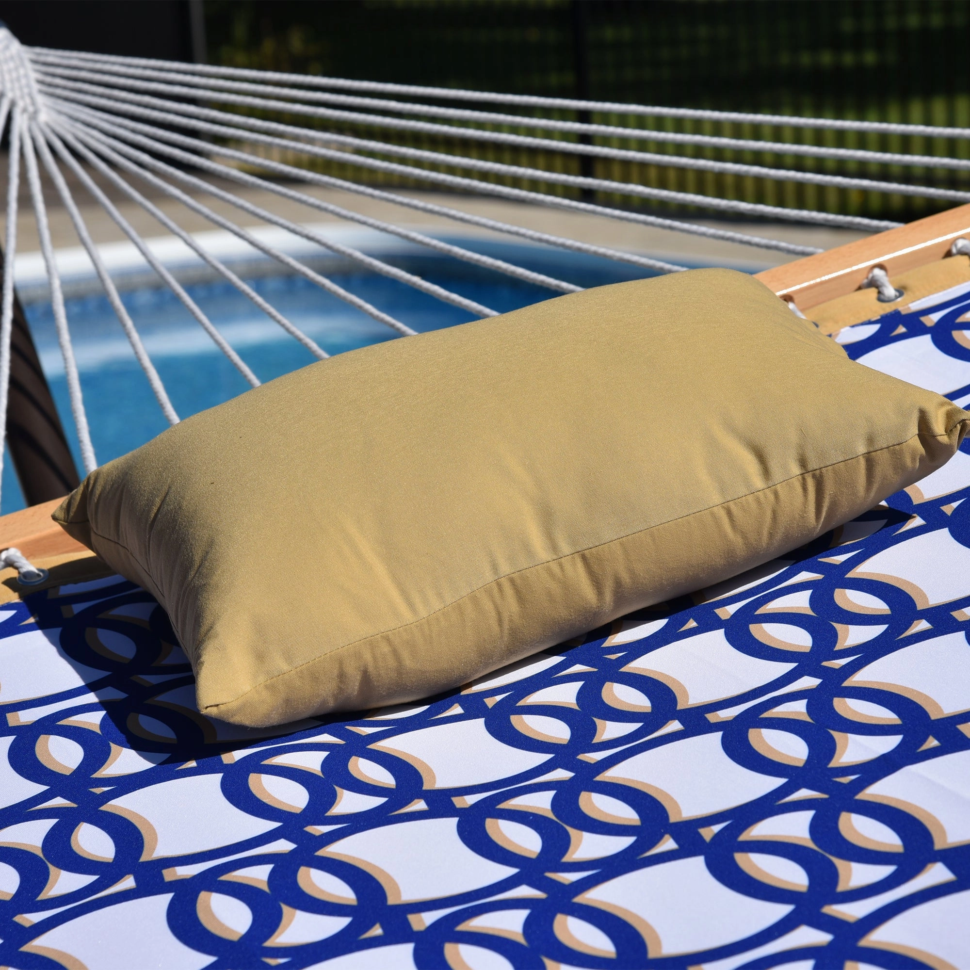 Quilted Fabric Spreader Bar Hammock - Nautical