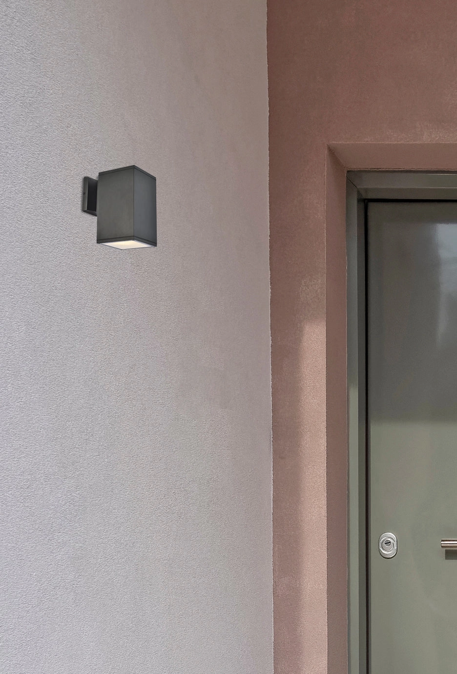 Raine Outdoor Wall Mount black
