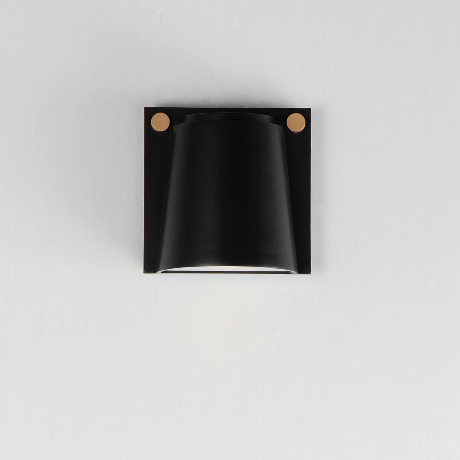 Rivet LED Outdoor Wall Sconce Black / Antique Brass
