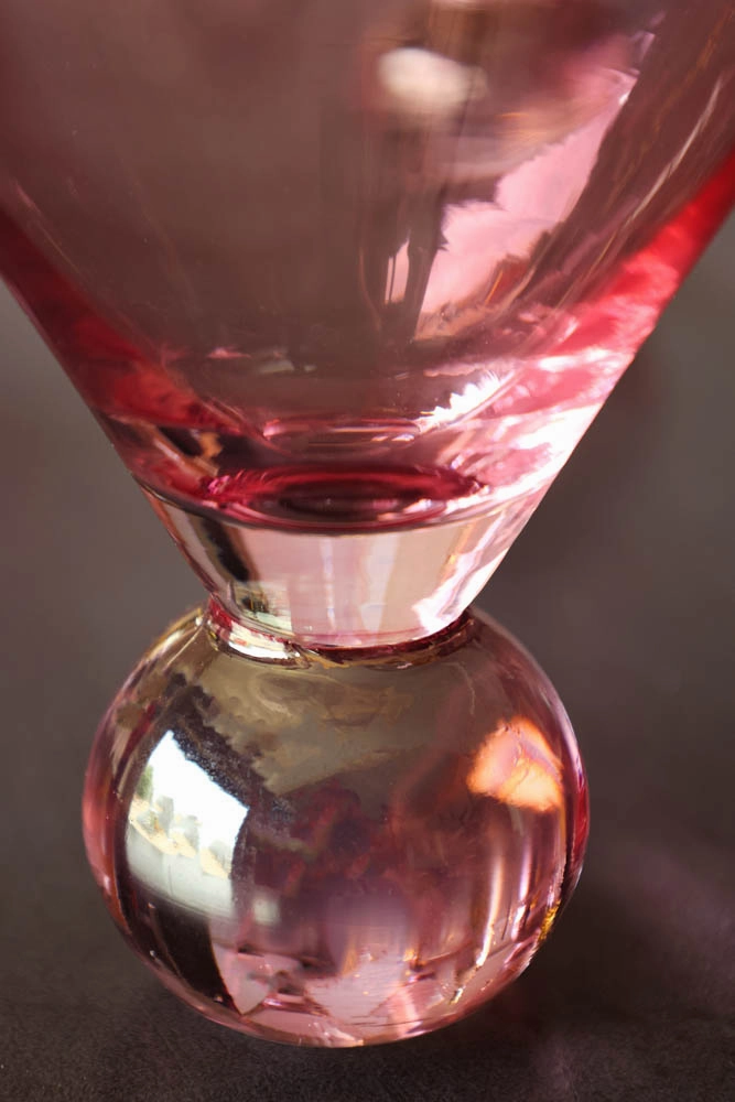 Set Of 4 Gold Rim Rose Tinted Martini Glasses