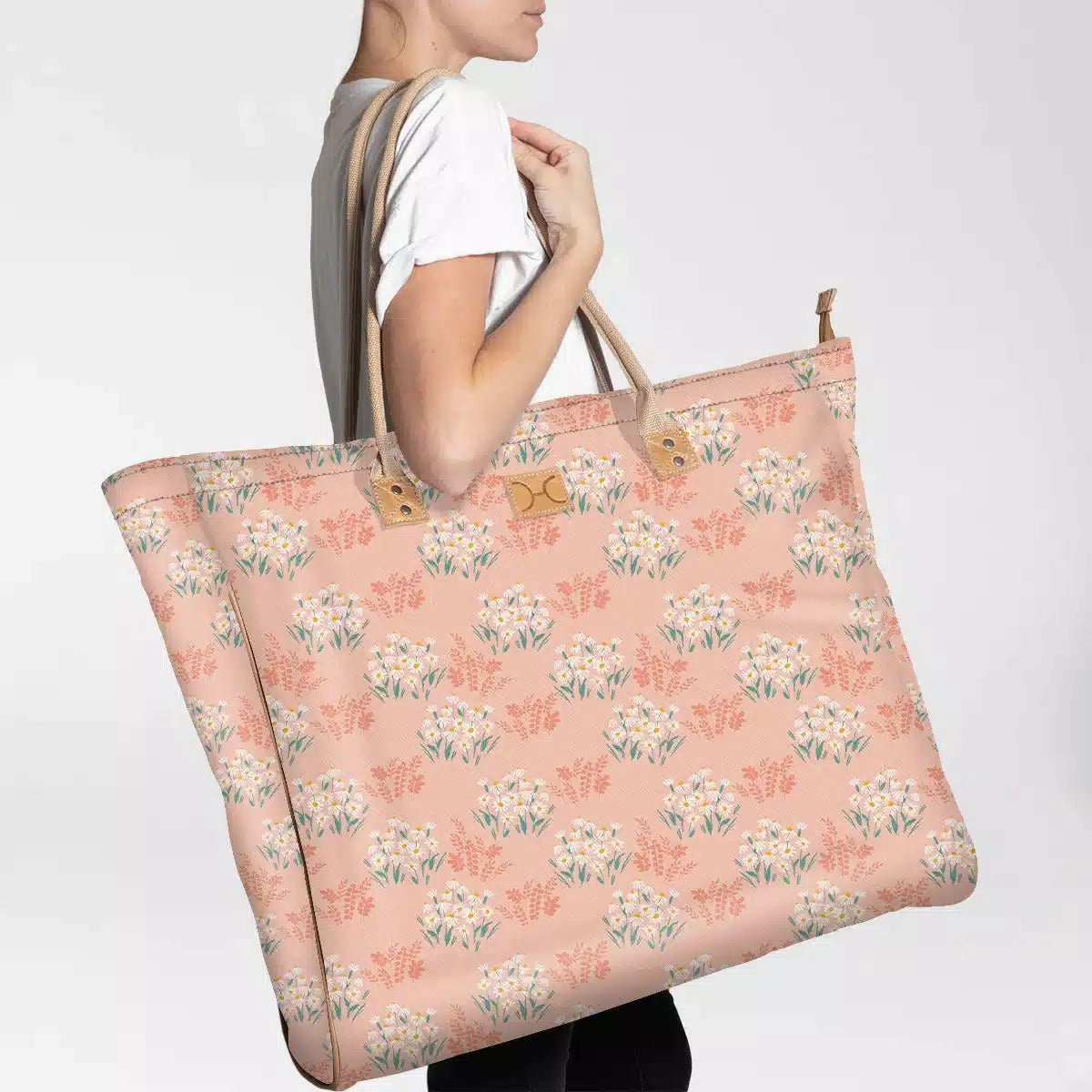 Hot Discount Deal Best Seller Discount Thandana Laminated Fabric Jumbo Beach Bag