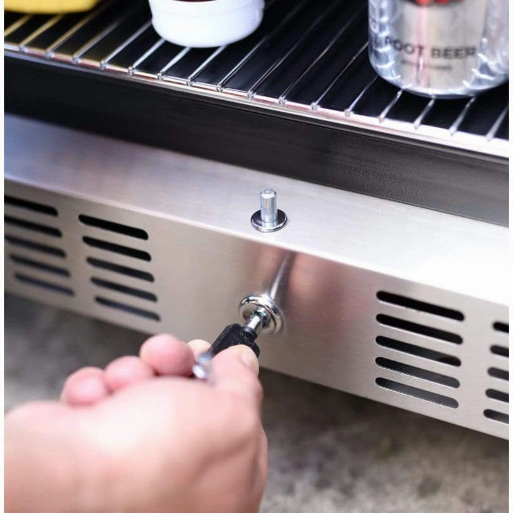 Sole Gourmet 24-inch Outdoor Rated Under Counter Refrigerator SOOR2401