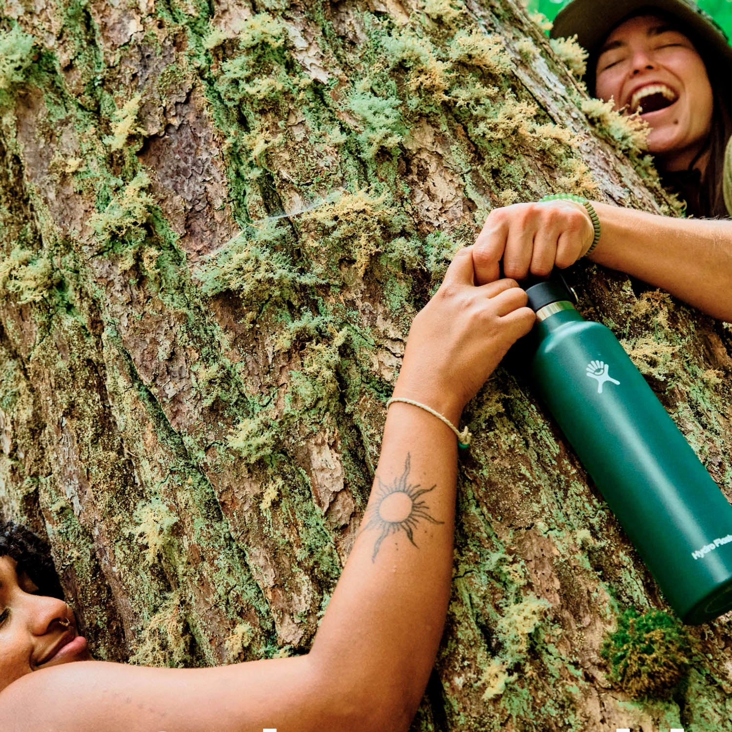 Gift Ideas Galore Hot Item Clearance Hydro Flask Insulated Bottle With Standard Cap (621 Ml)